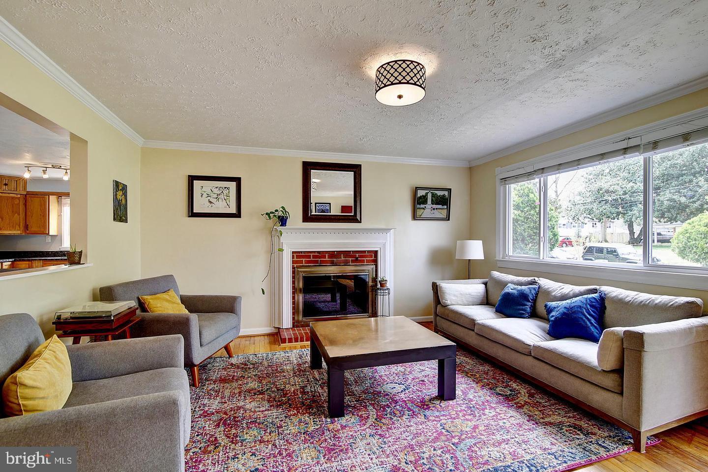 MT VERNON WOODS - Residential Lease