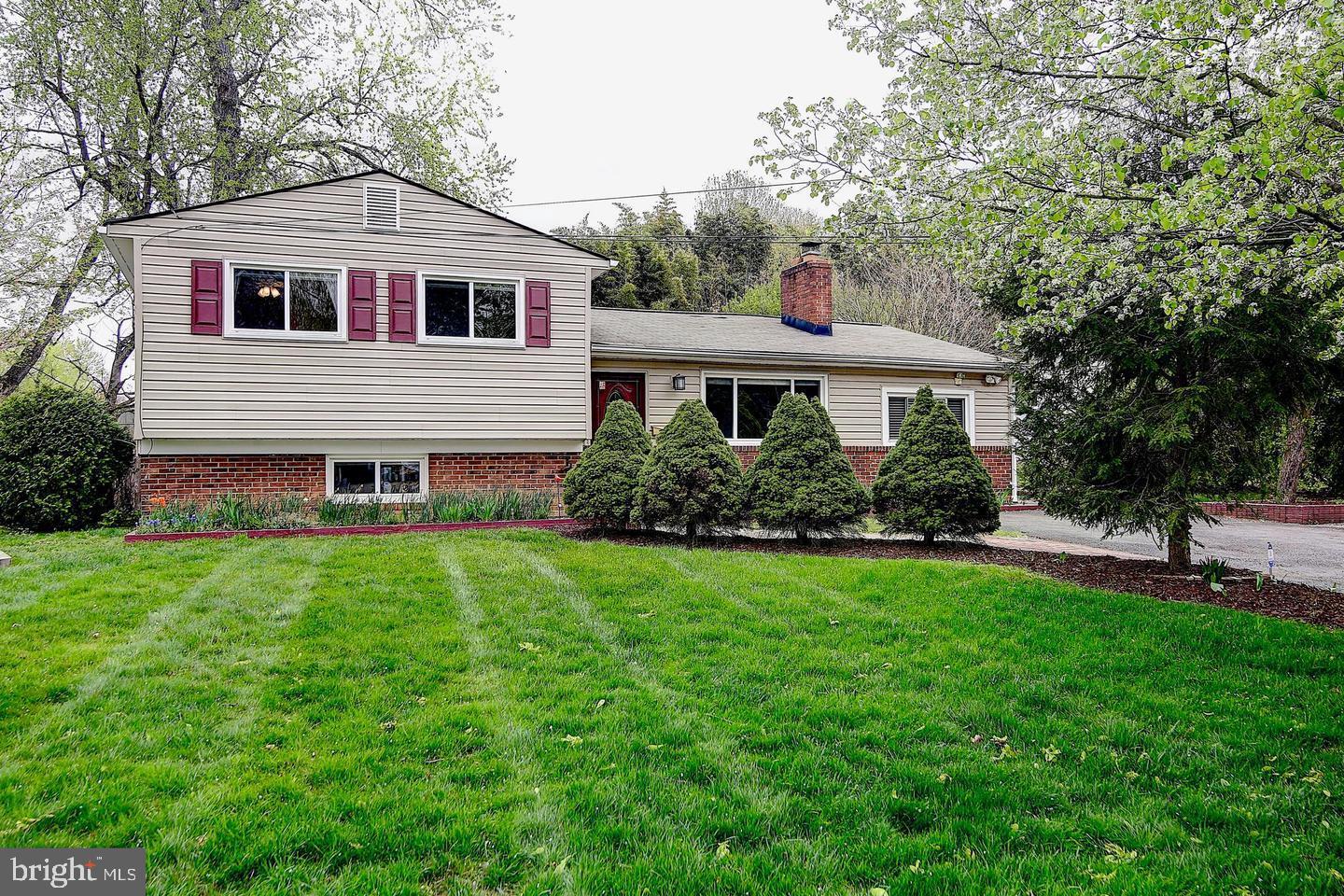 MT VERNON WOODS - Residential Lease