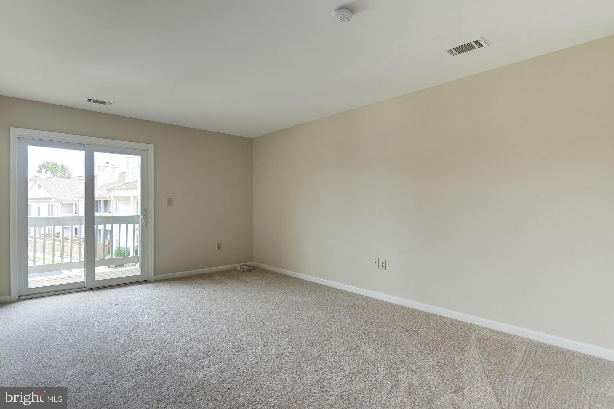 ESSEX HOUSE - Residential