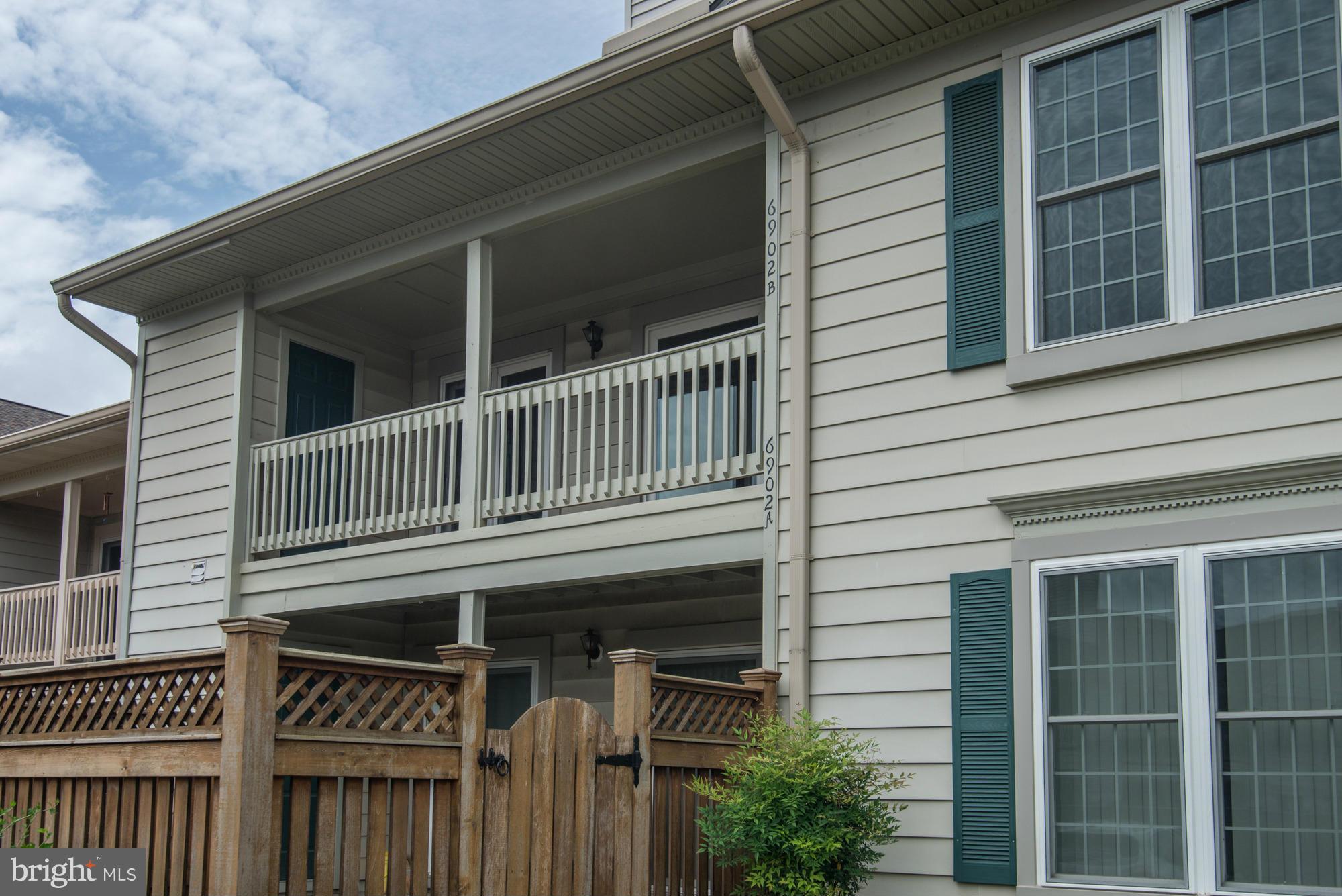 ESSEX HOUSE - Residential