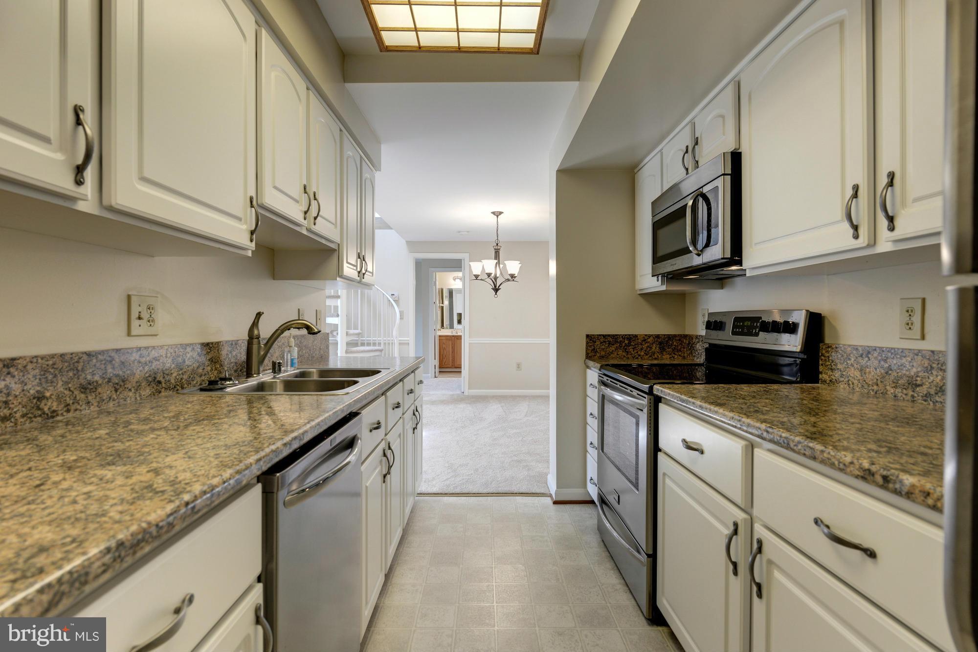 ESSEX HOUSE - Residential