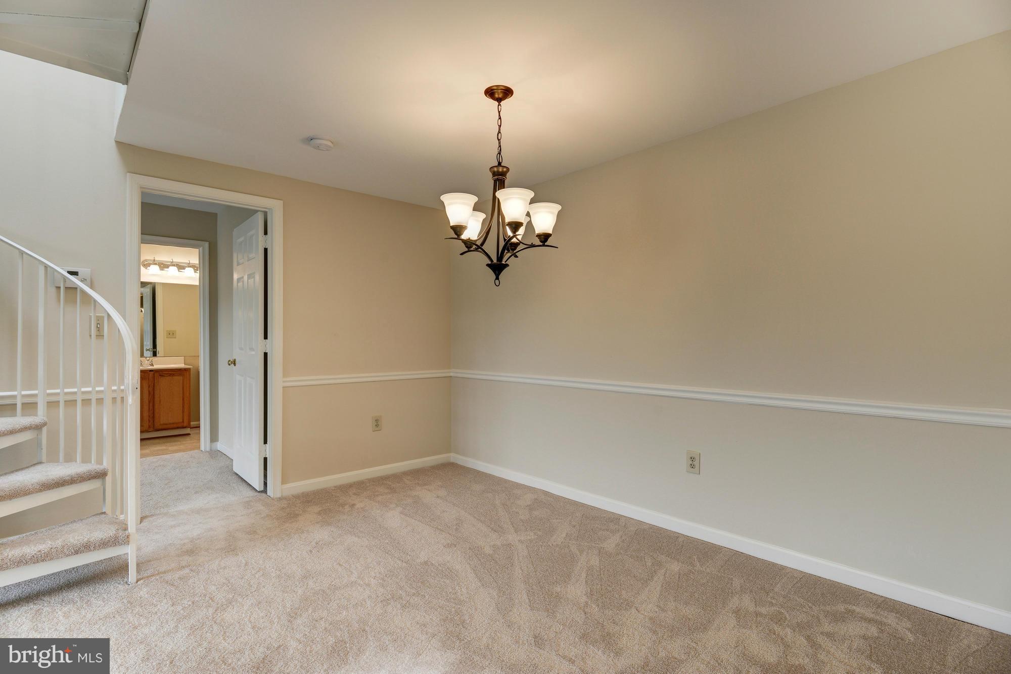 ESSEX HOUSE - Residential