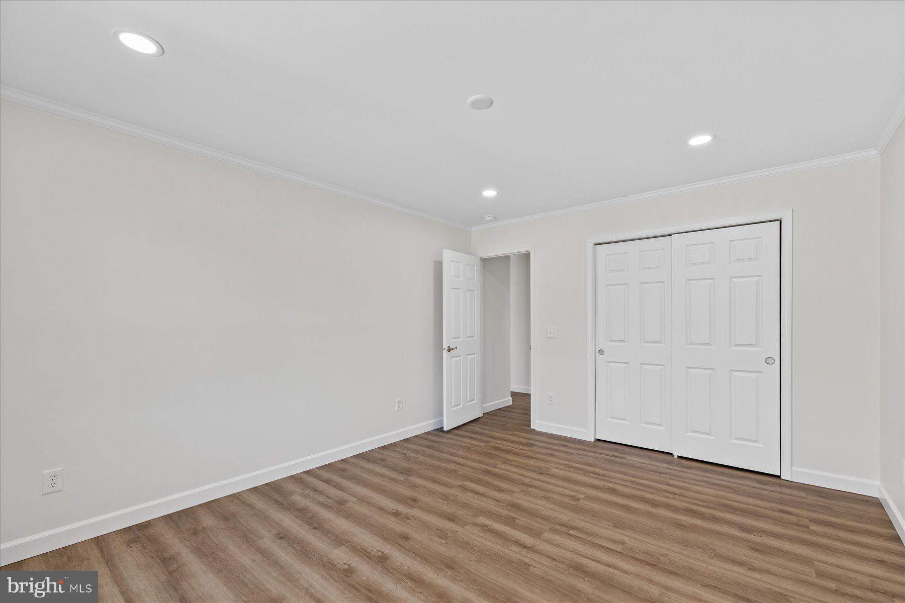 SALT POND - Residential