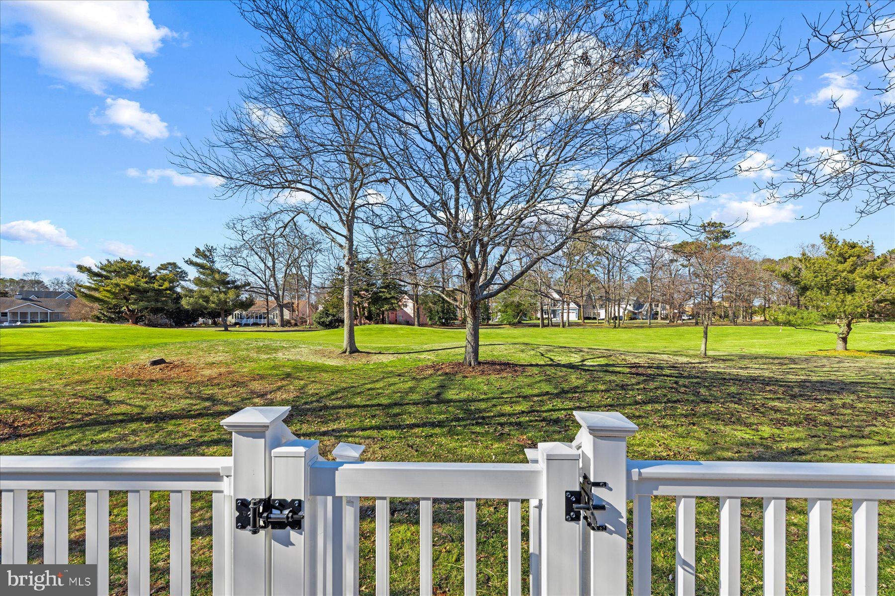 SALT POND - Residential