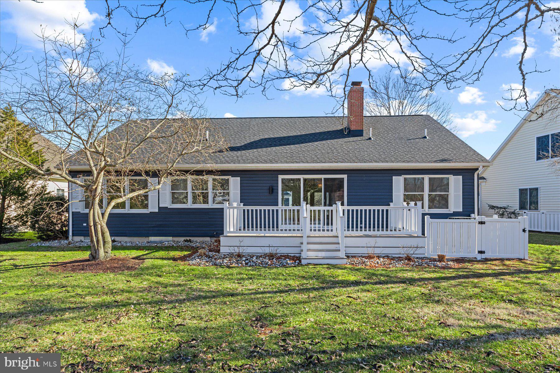 SALT POND - Residential