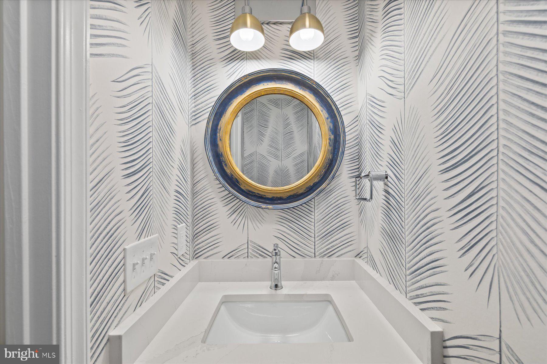 SALT POND - Residential