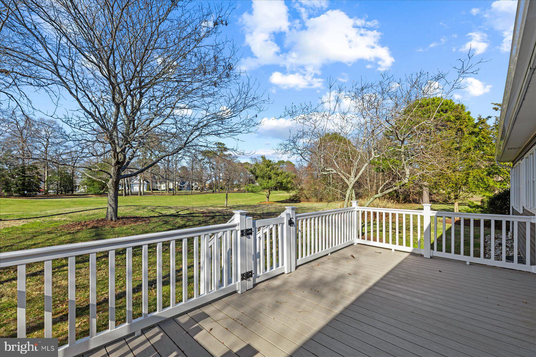 SALT POND - Residential