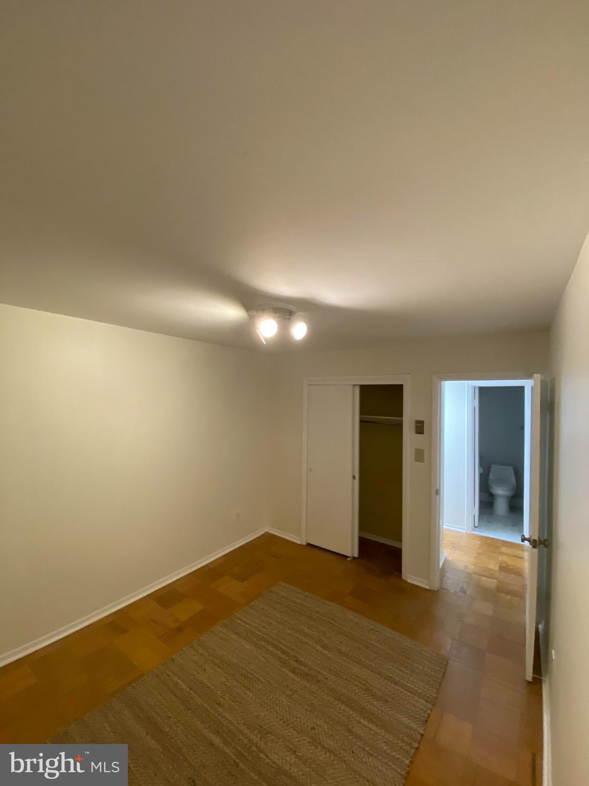 GEORGE MASON VILLAGE - Residential