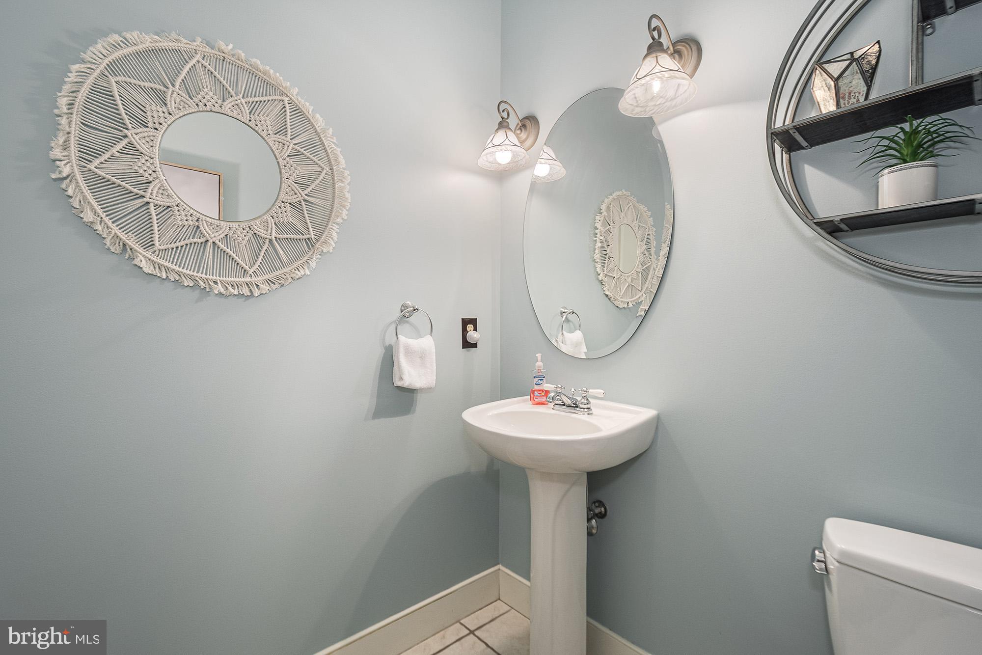 SUNDOWN CHASE - Residential