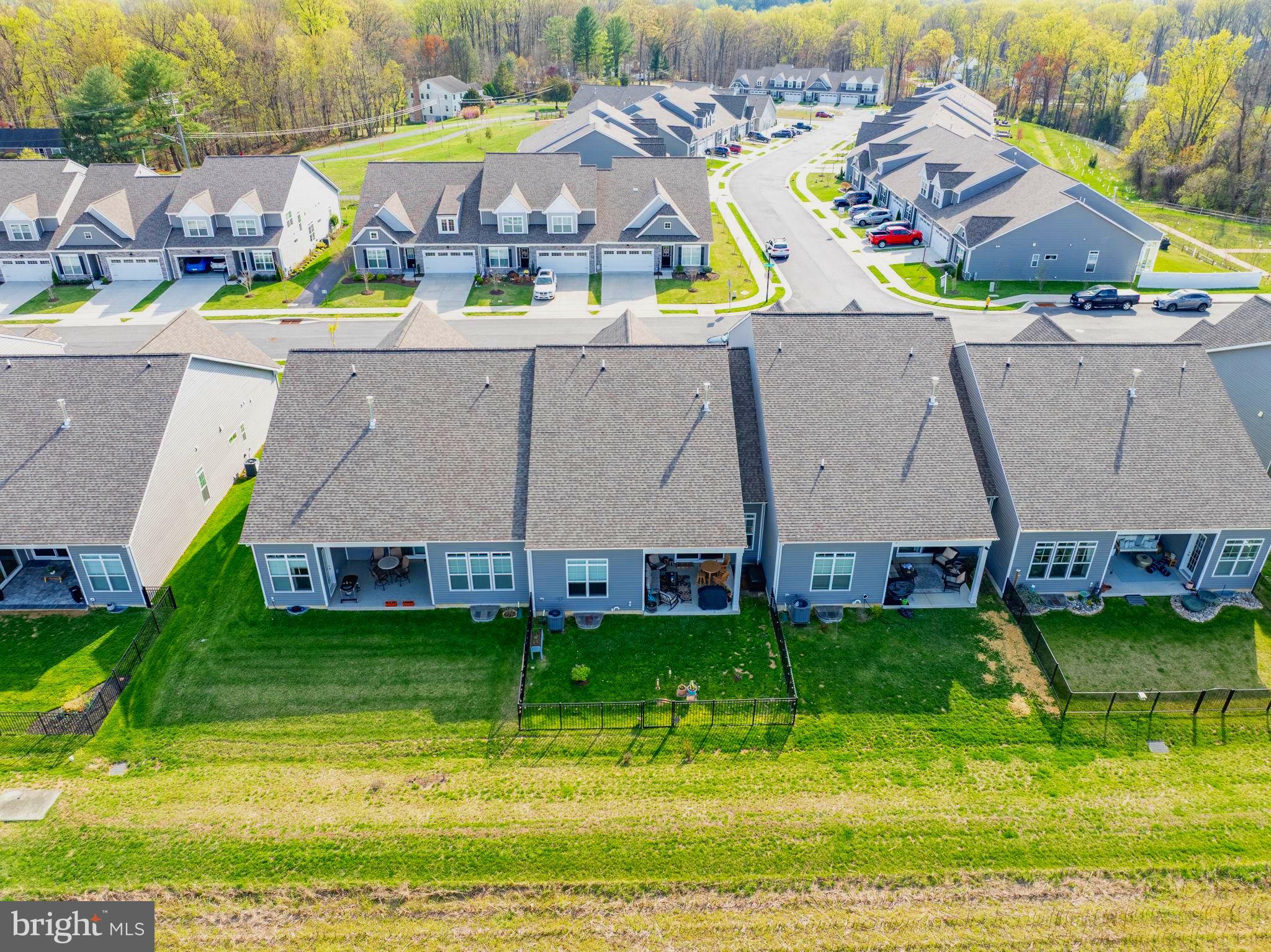 2537 MONARCH WAY