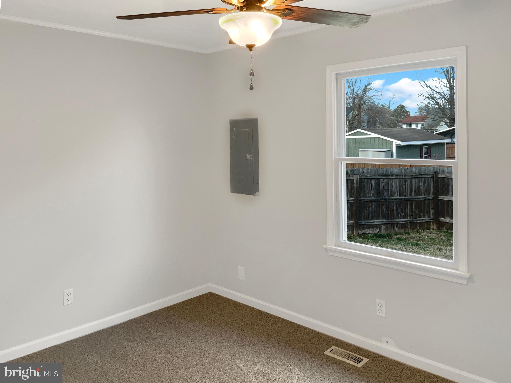 MEADOWBROOK - Residential