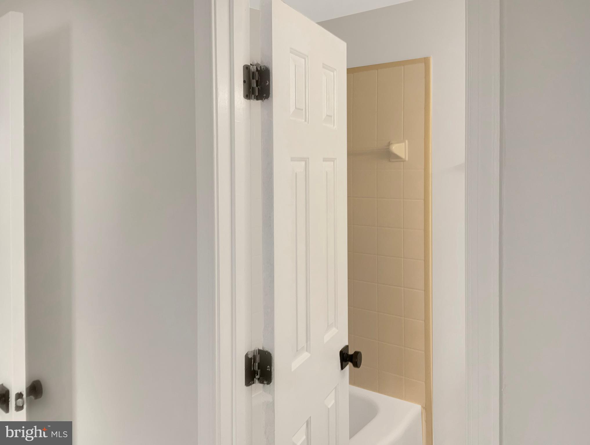 MEADOWBROOK - Residential