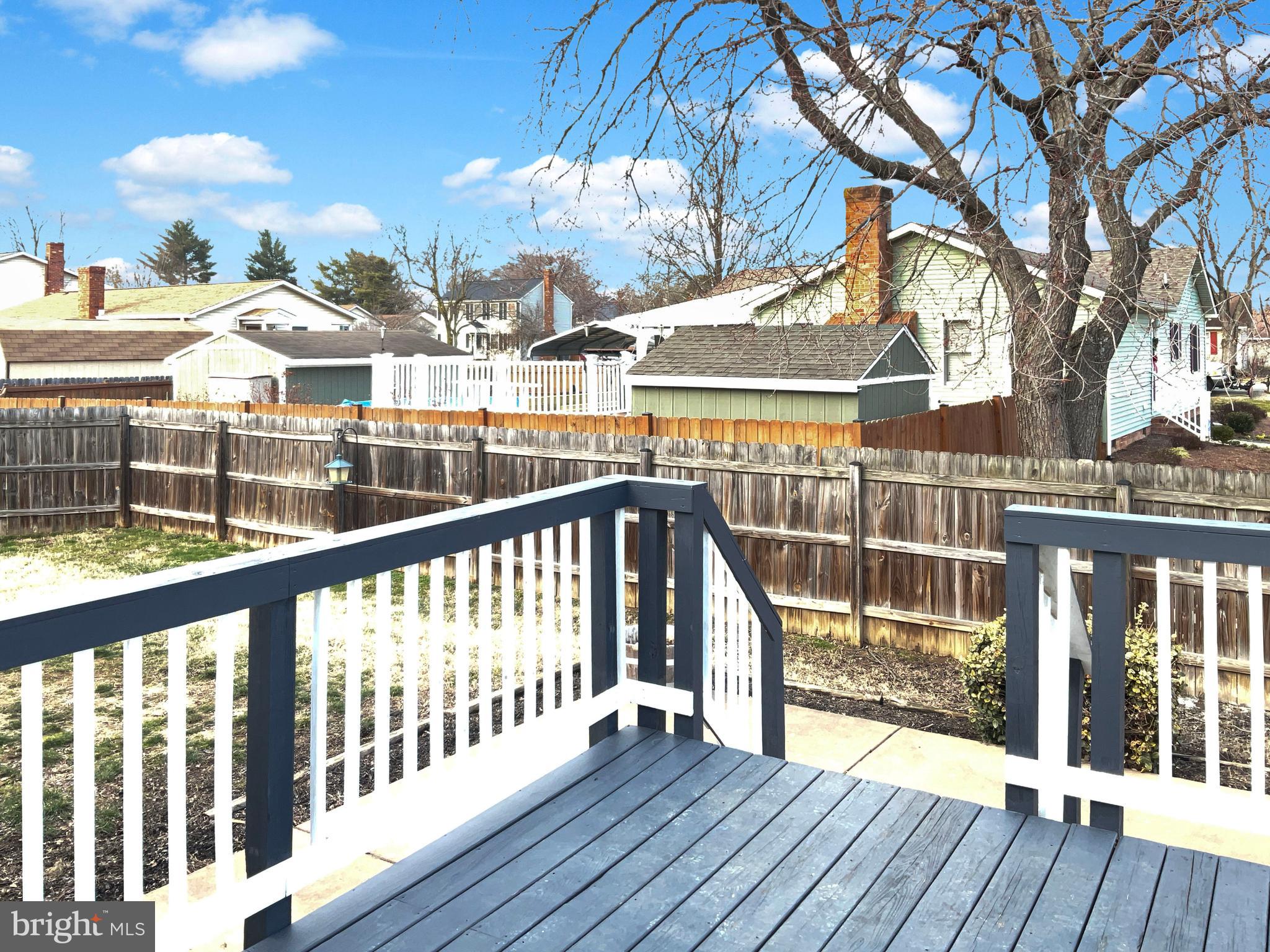 MEADOWBROOK - Residential