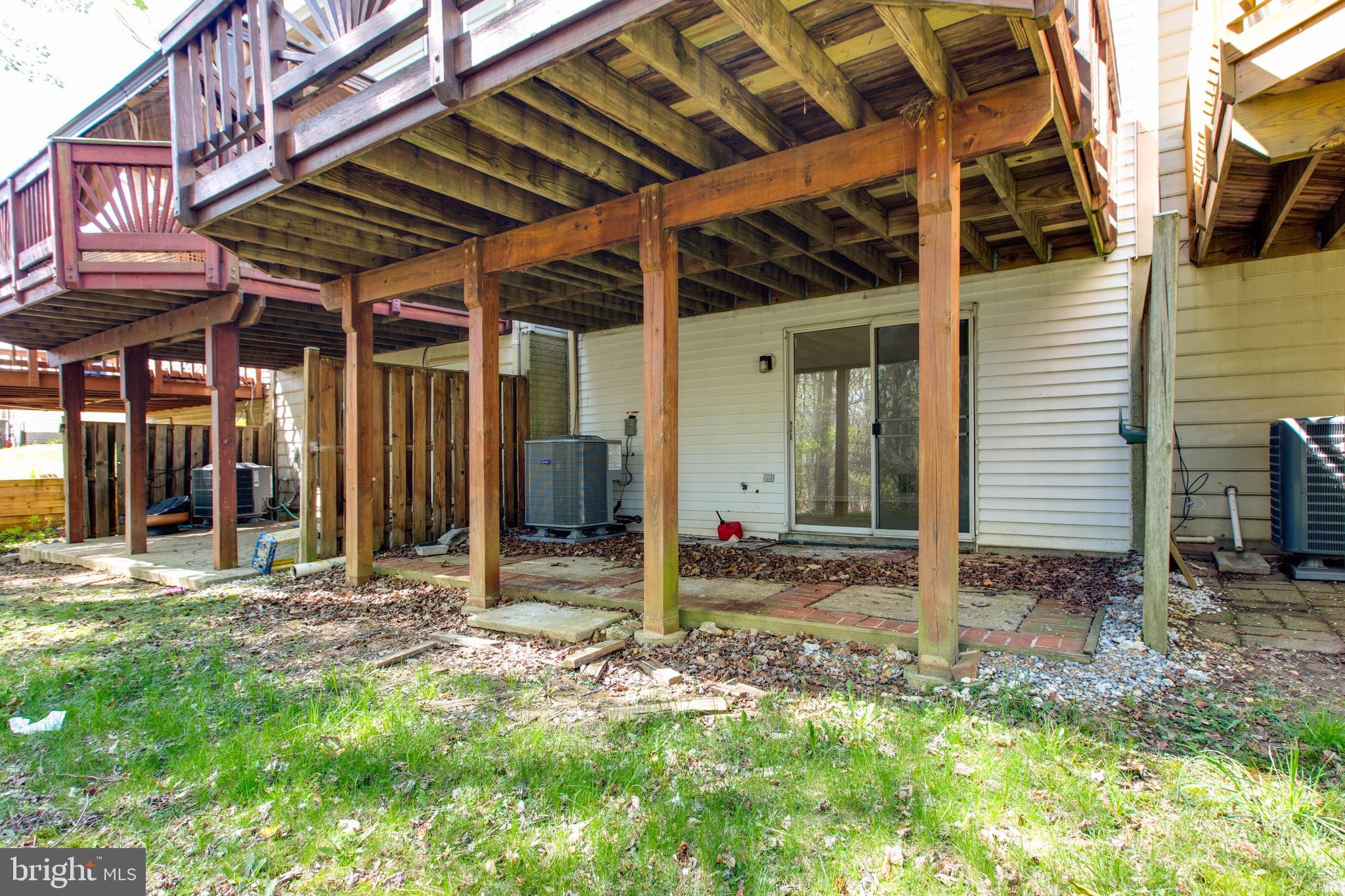 SILVER SPRING CNTRY CLUB - Residential