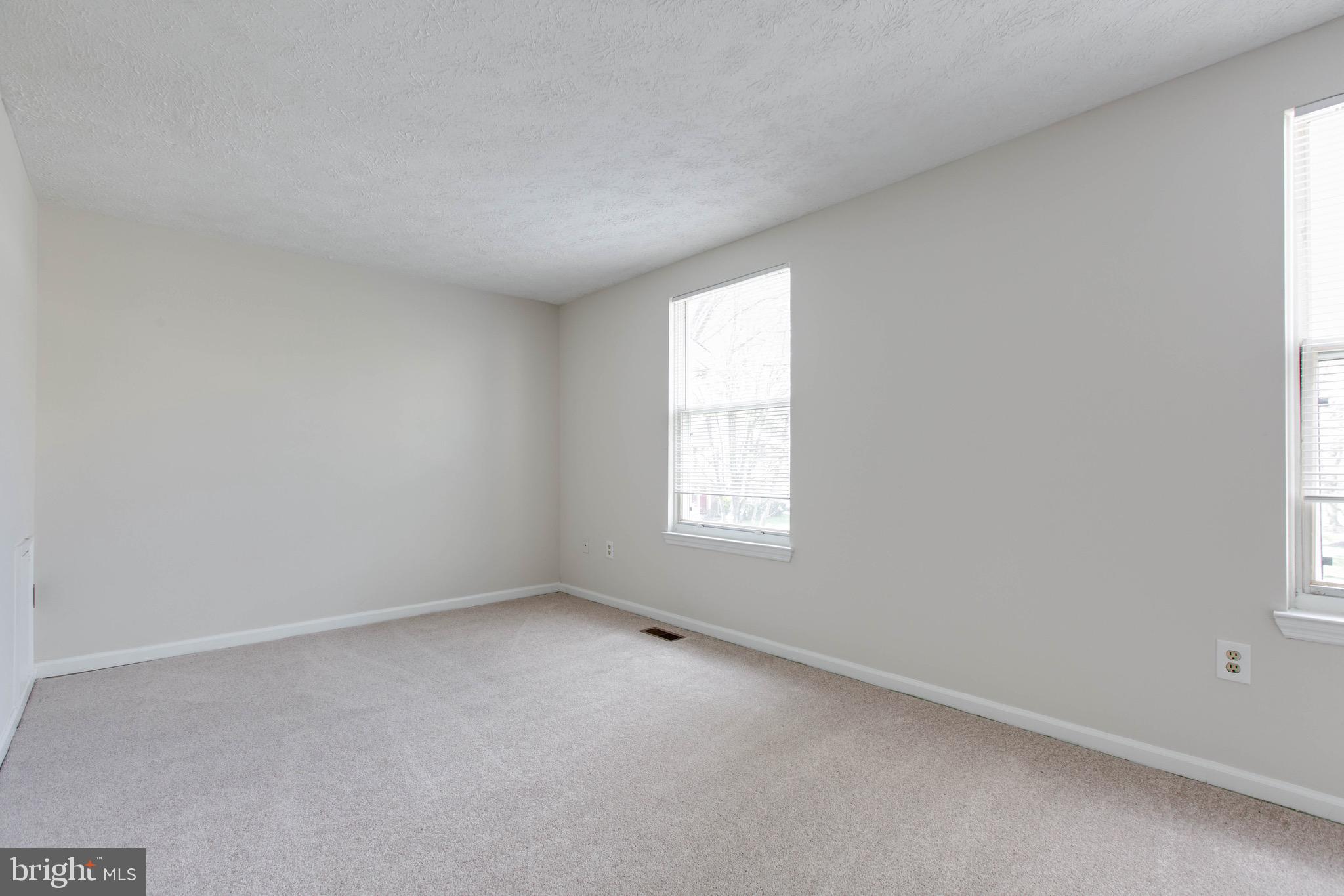 SILVER SPRING CNTRY CLUB - Residential