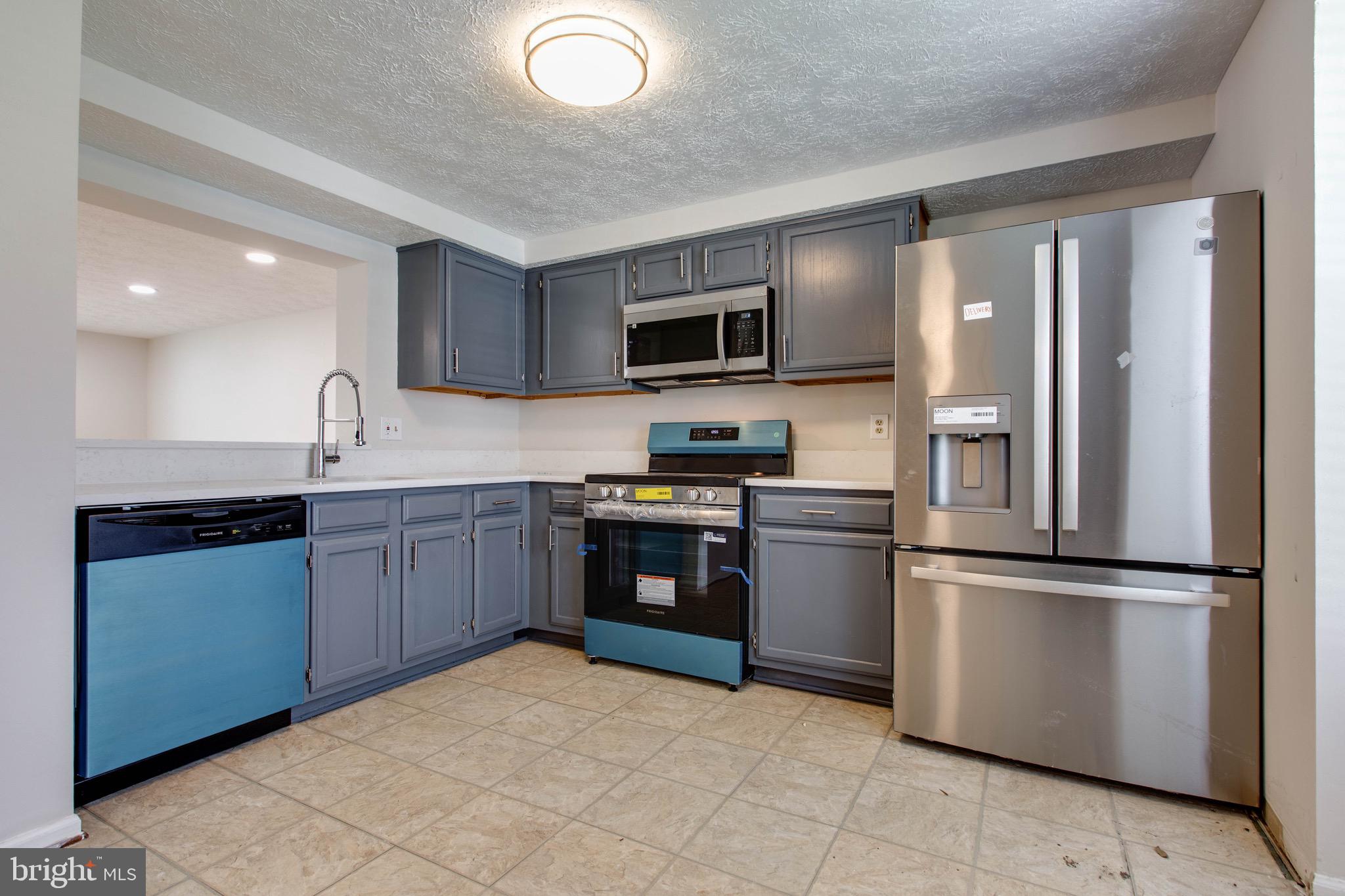 SILVER SPRING CNTRY CLUB - Residential