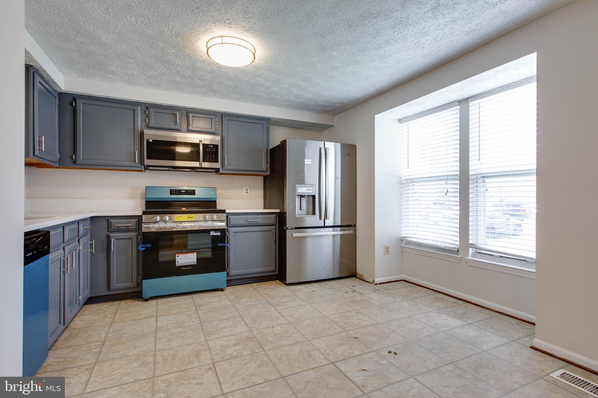 SILVER SPRING CNTRY CLUB - Residential