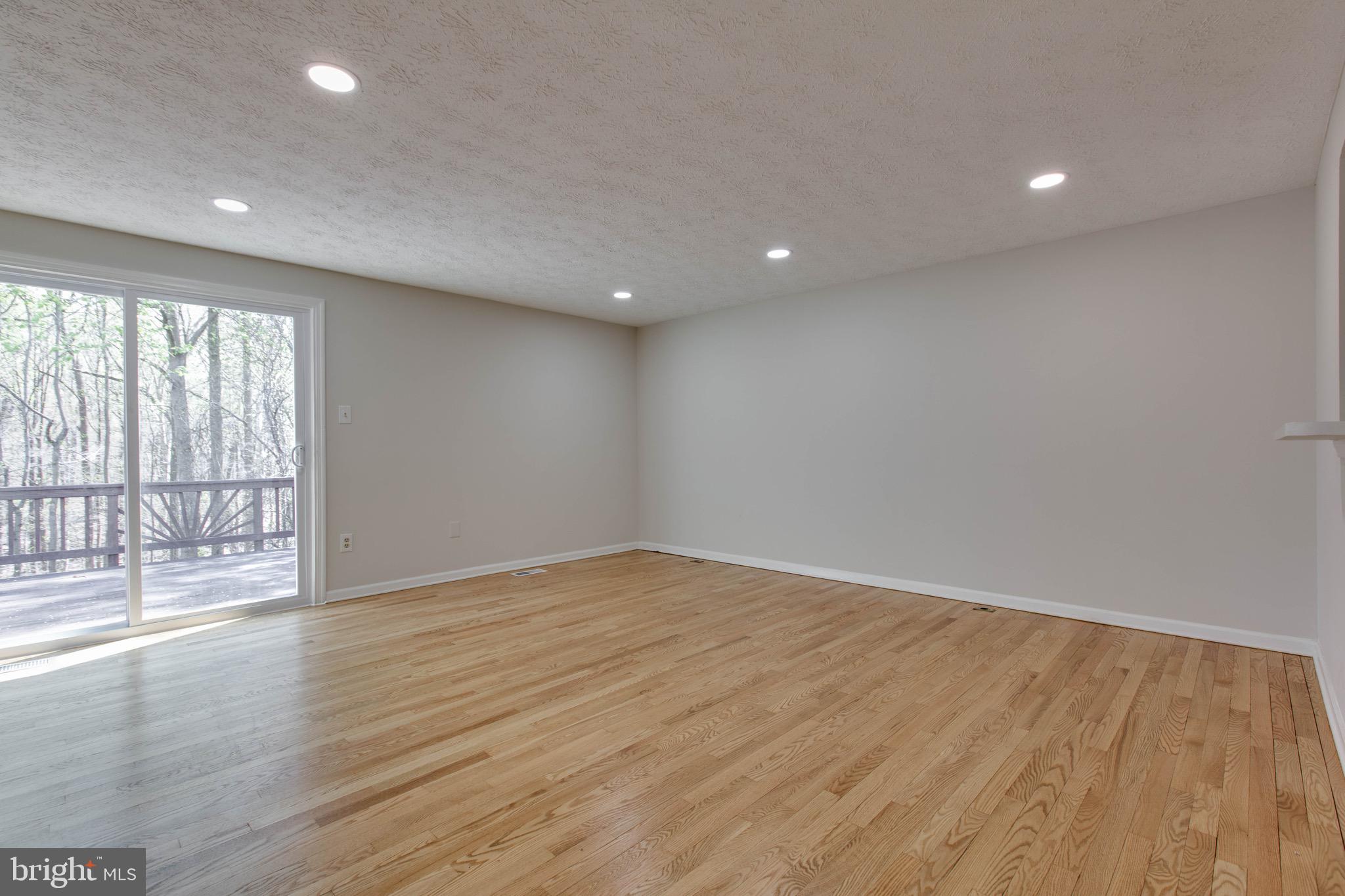 SILVER SPRING CNTRY CLUB - Residential