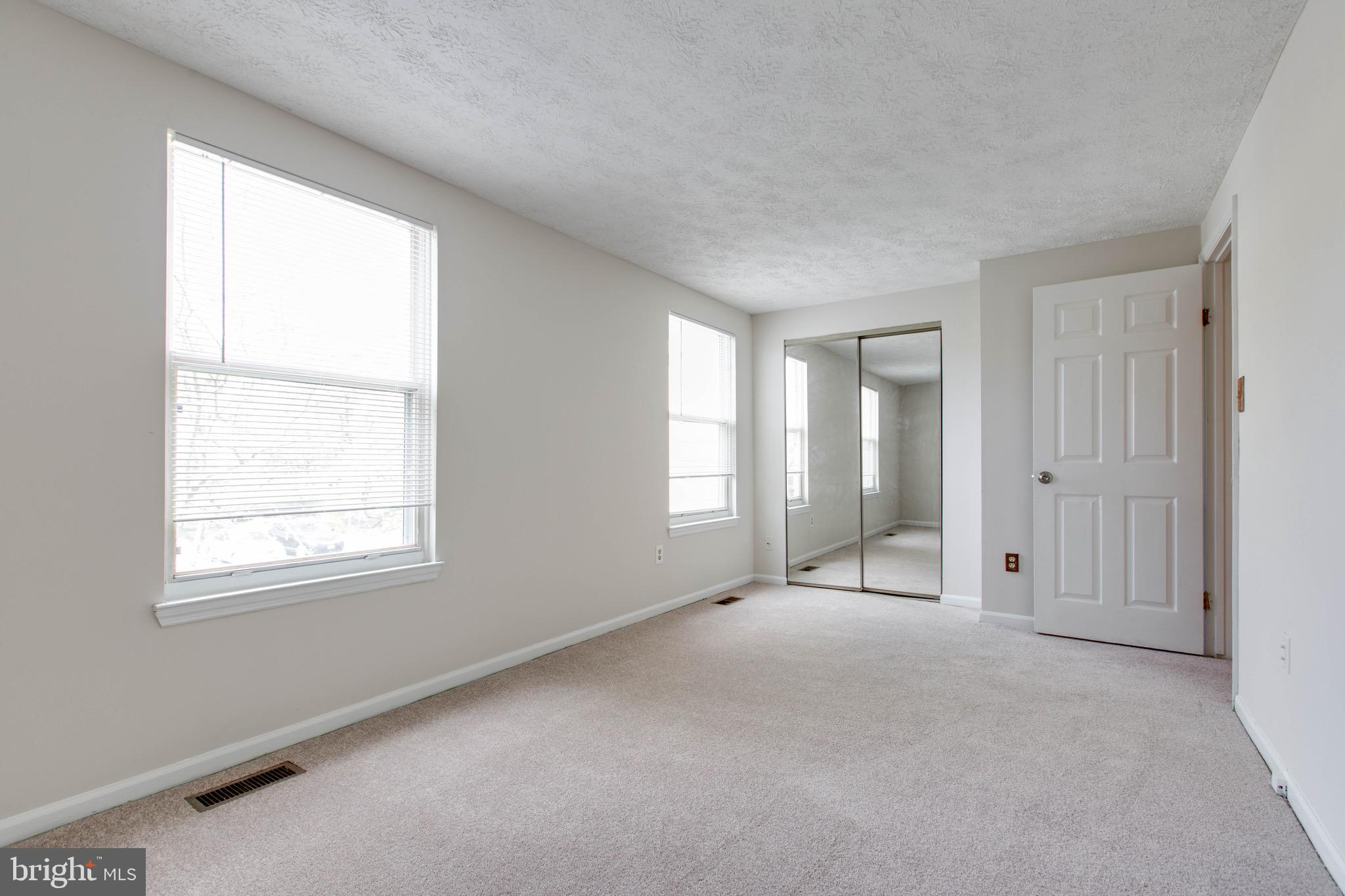 SILVER SPRING CNTRY CLUB - Residential