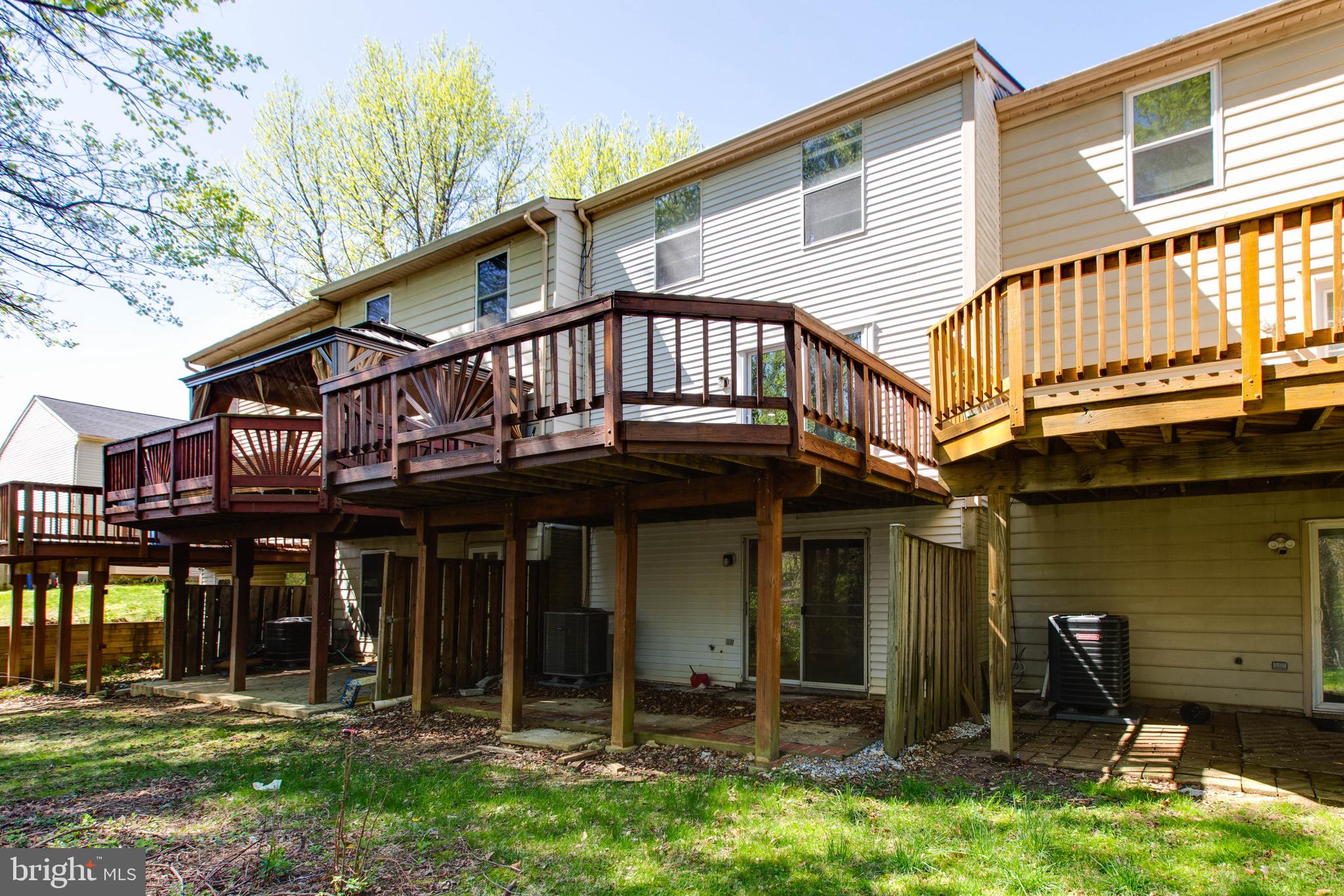 SILVER SPRING CNTRY CLUB - Residential