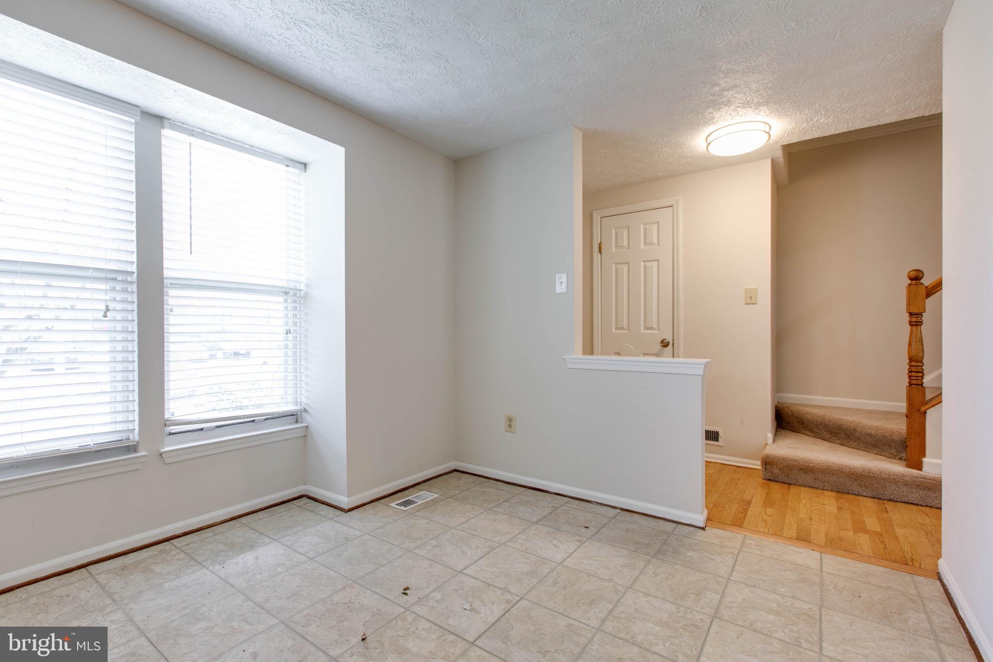 SILVER SPRING CNTRY CLUB - Residential