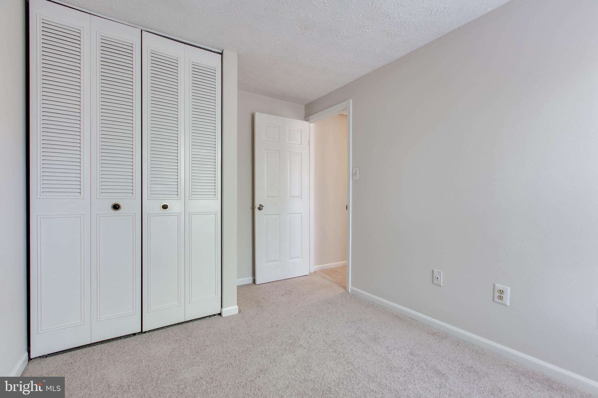 SILVER SPRING CNTRY CLUB - Residential