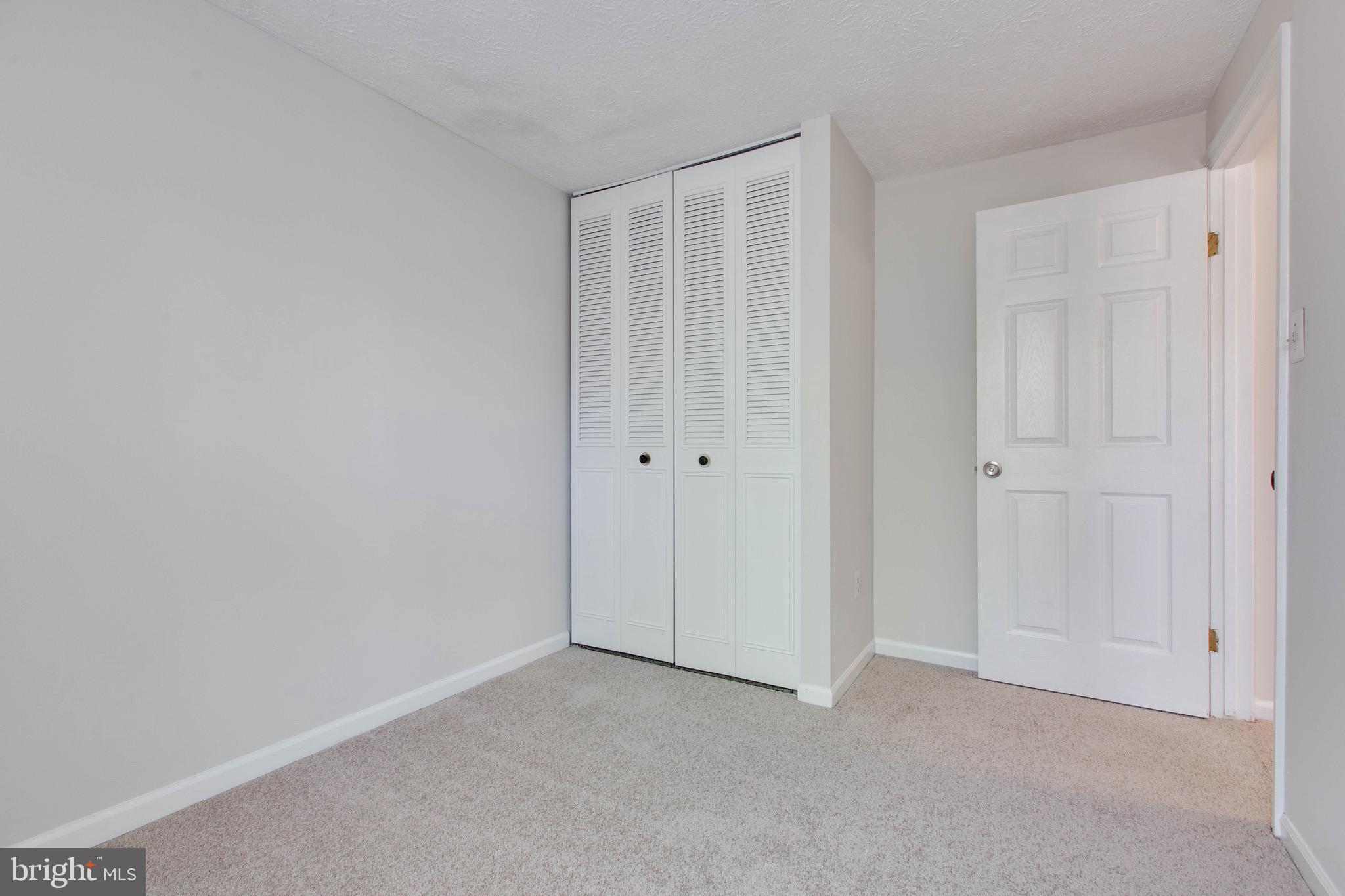 SILVER SPRING CNTRY CLUB - Residential