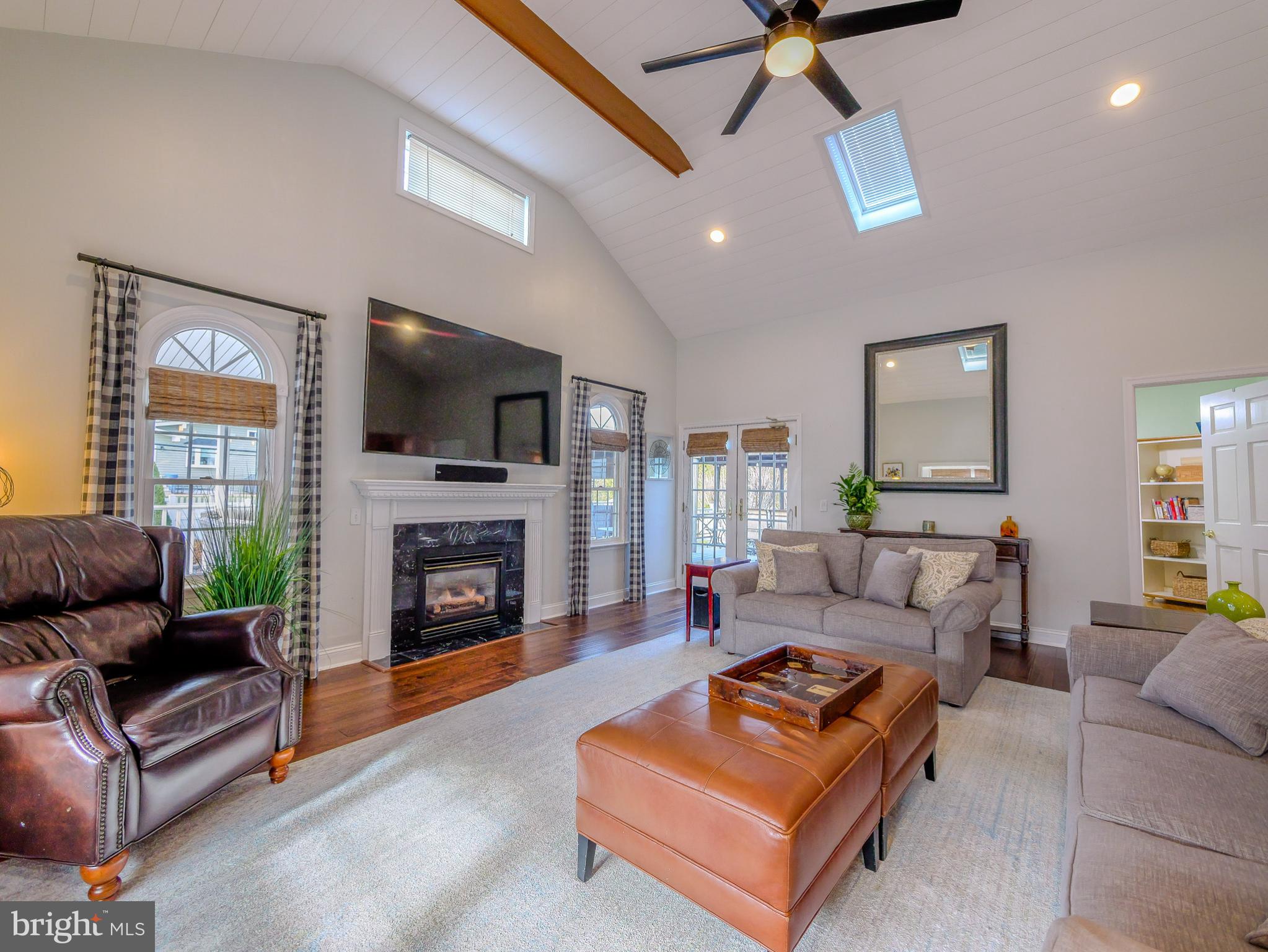 LAWRENCE PARK - Residential