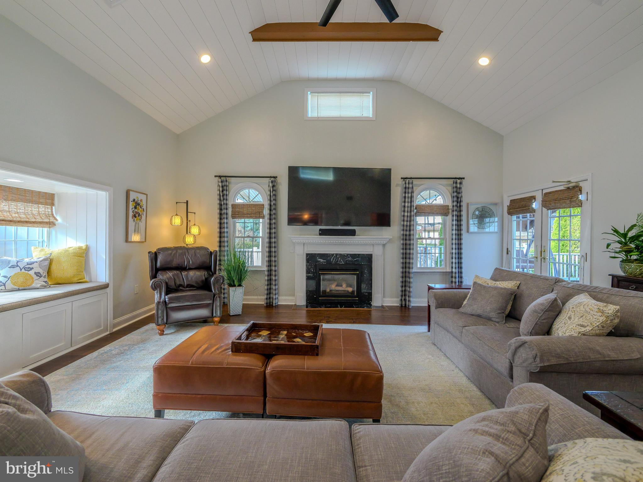 LAWRENCE PARK - Residential