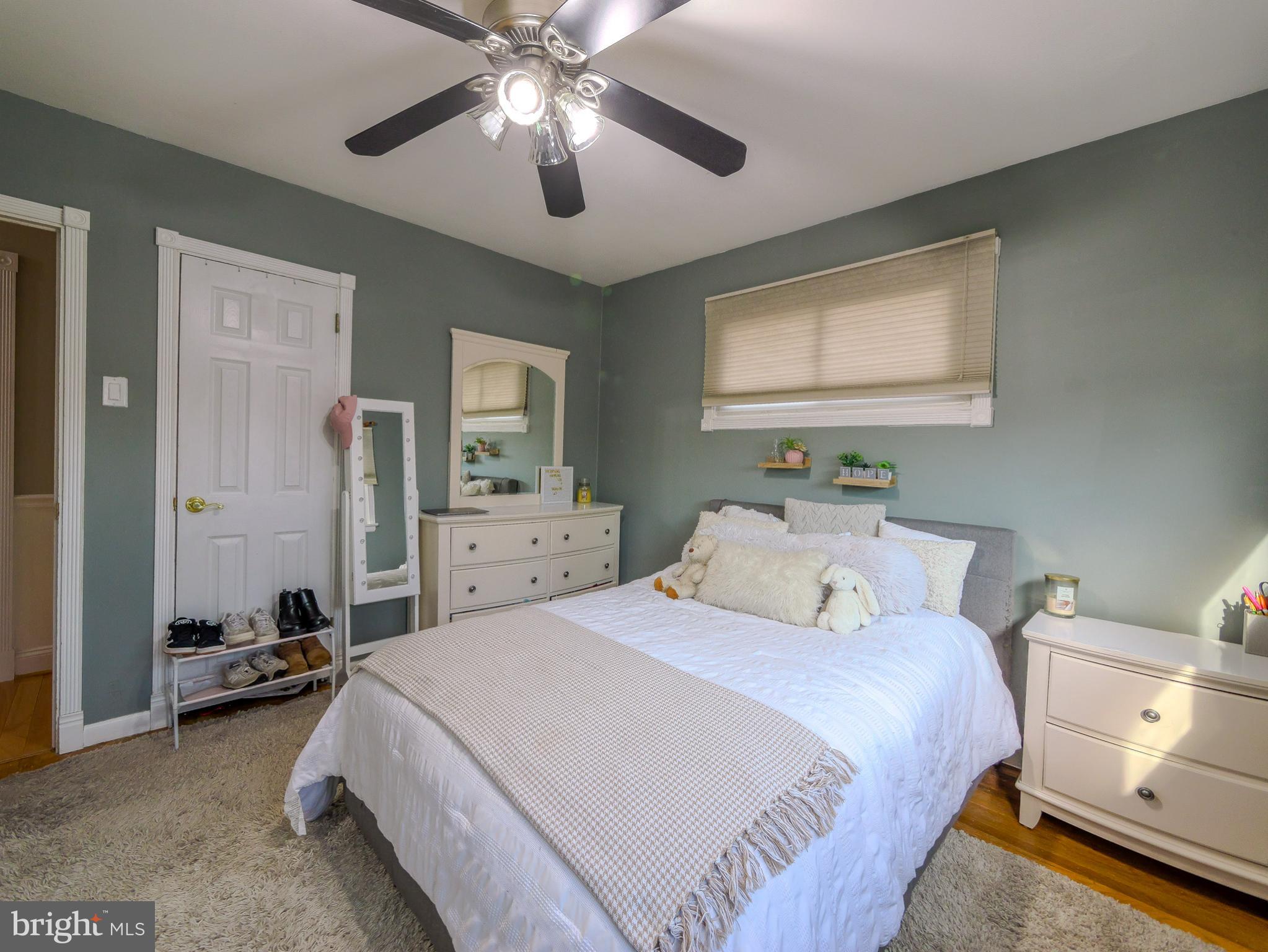 LAWRENCE PARK - Residential