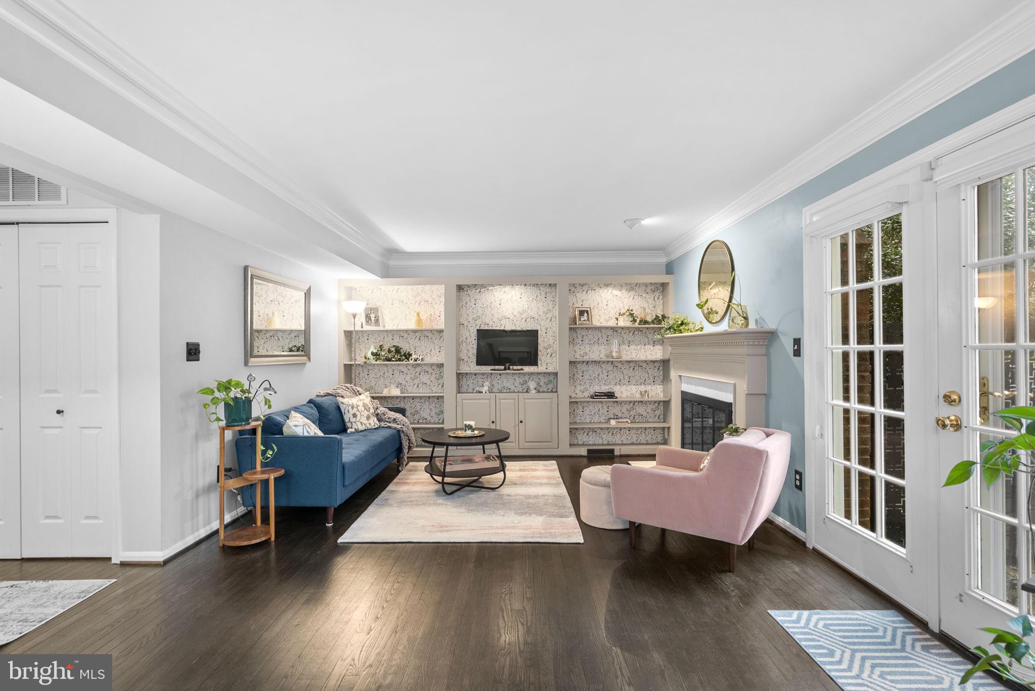 HIGHLAND HALL - Residential