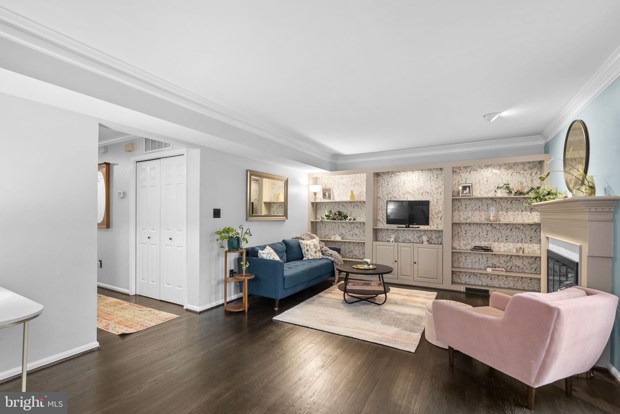 HIGHLAND HALL - Residential