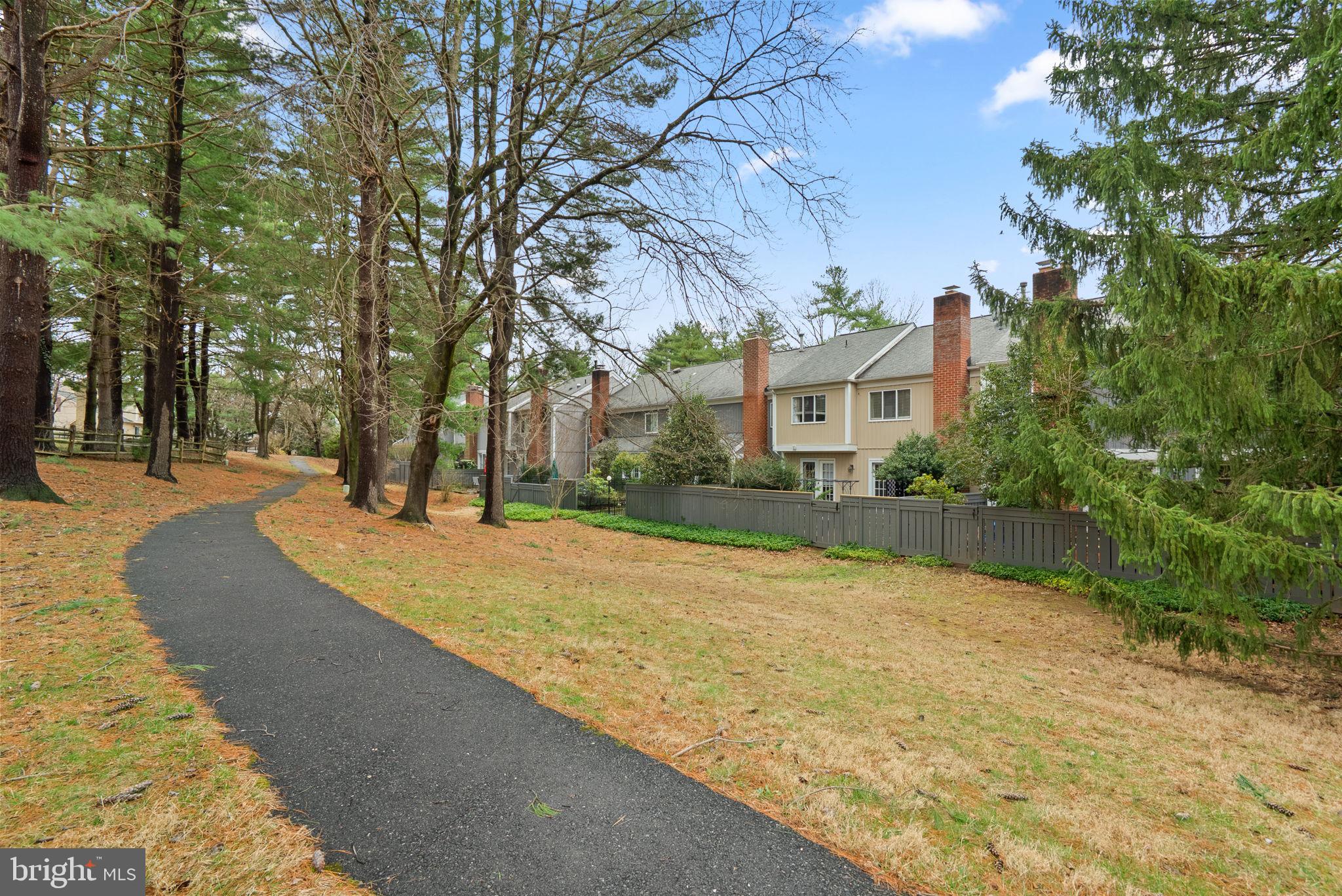 HIGHLAND HALL - Residential