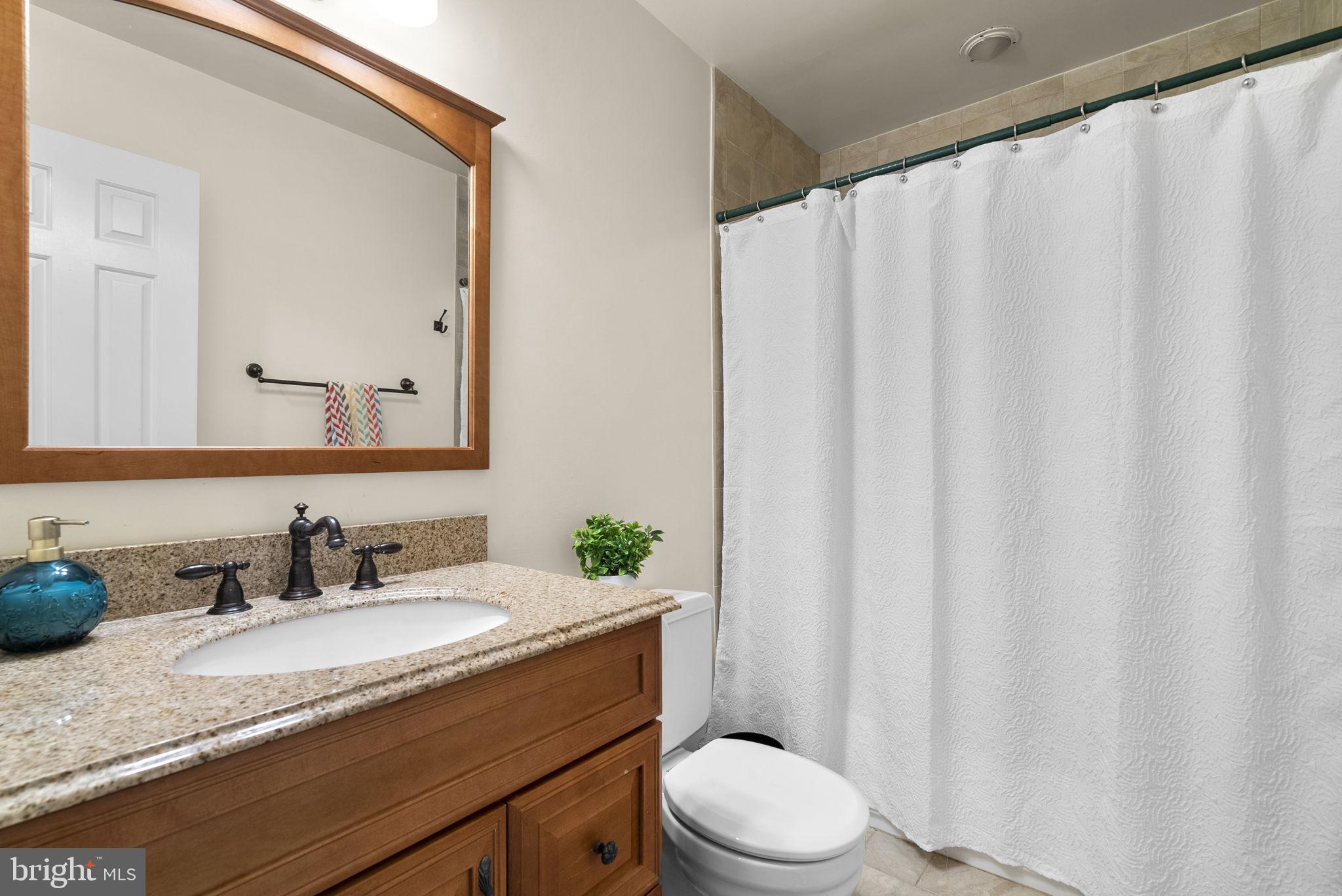 HIGHLAND HALL - Residential