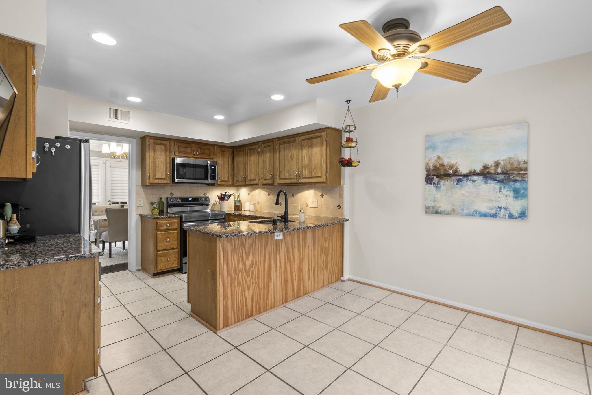 HIGHLAND HALL - Residential