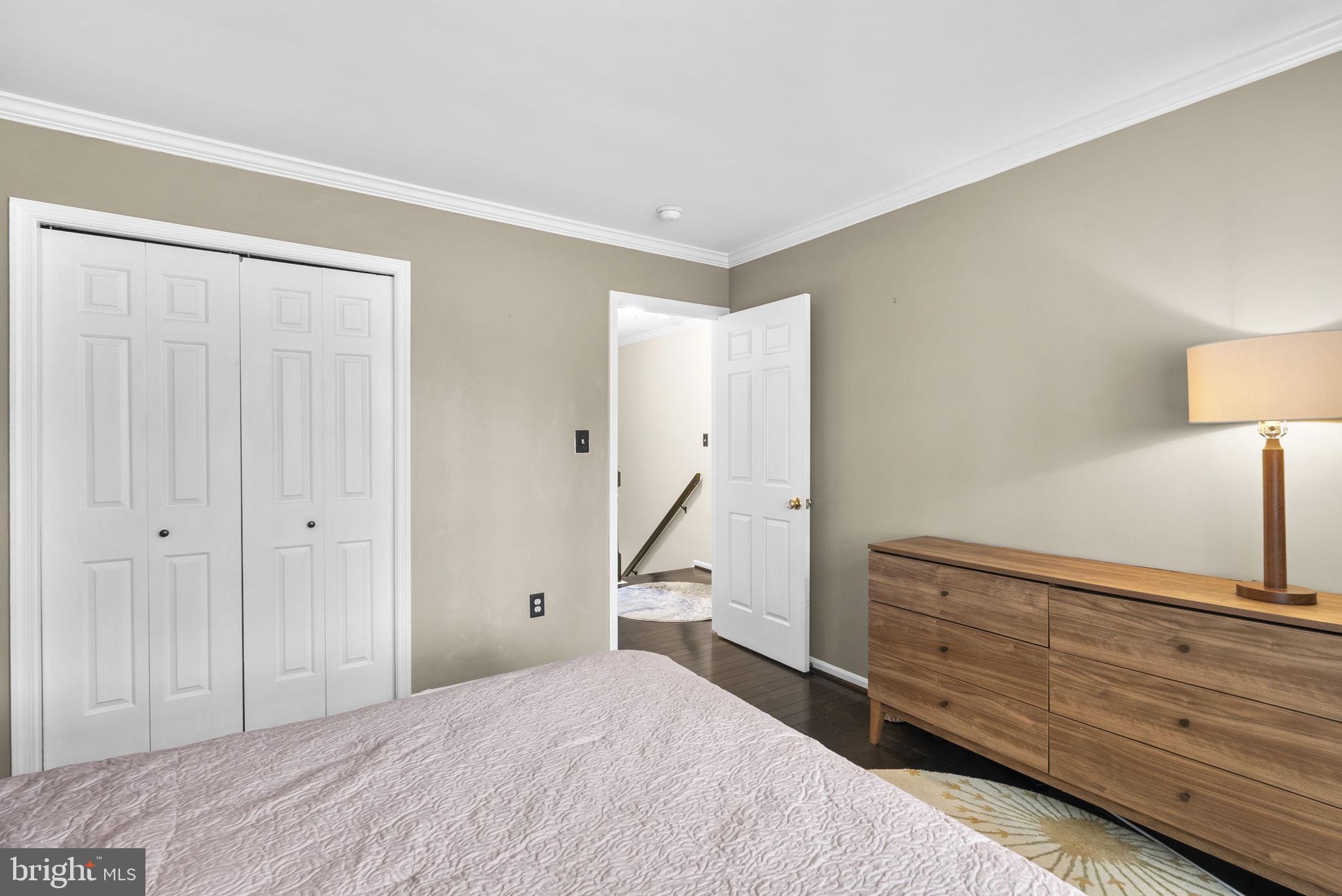 HIGHLAND HALL - Residential