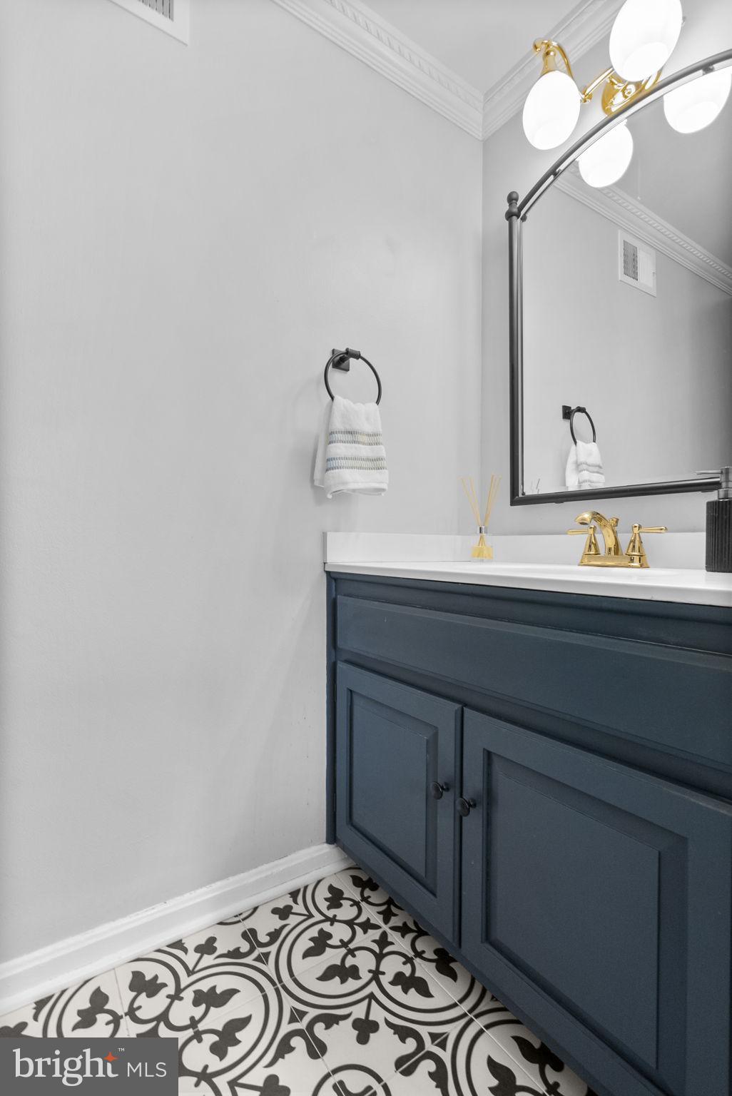 HIGHLAND HALL - Residential