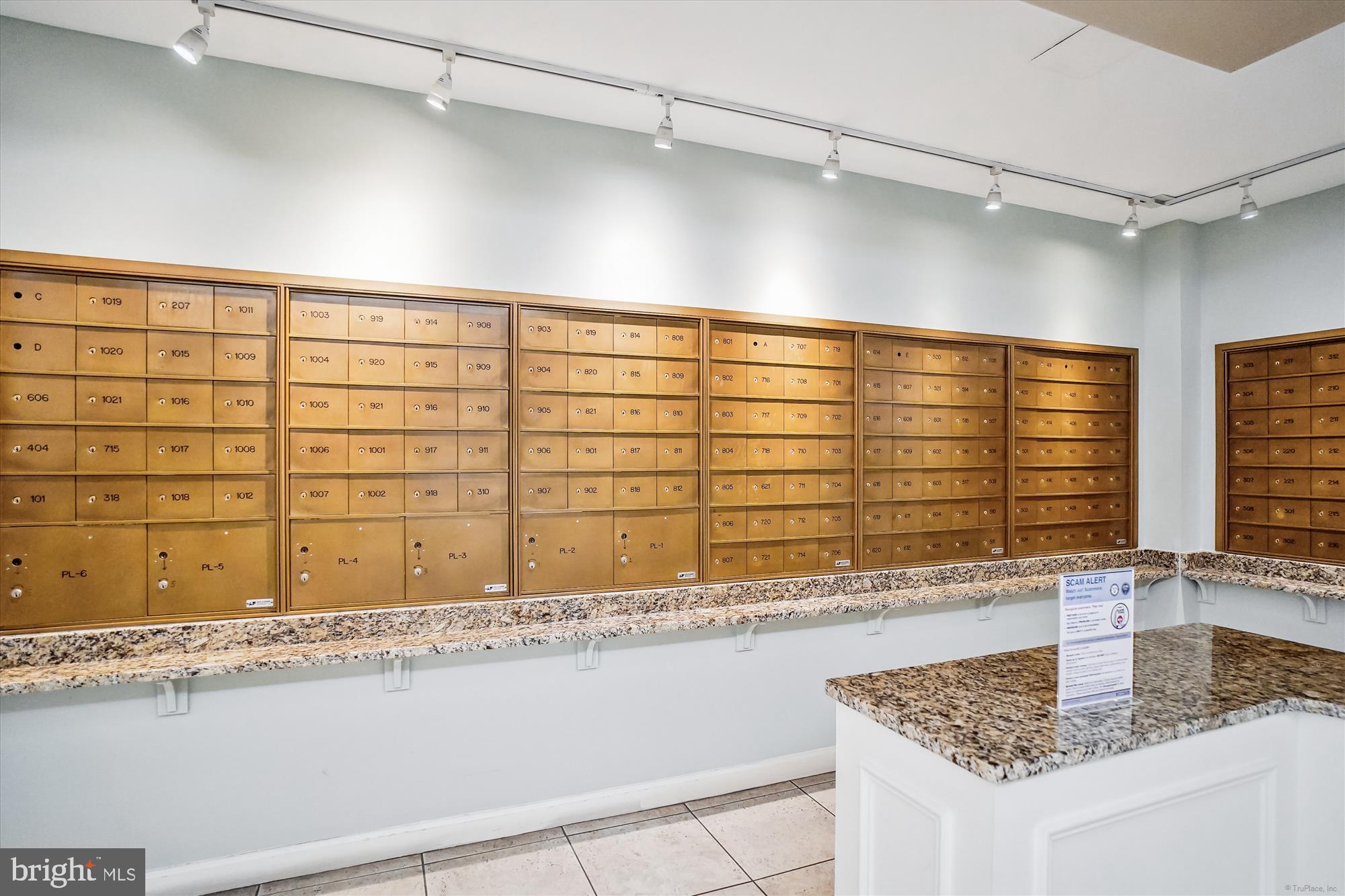 LEISURE WORLD - Residential