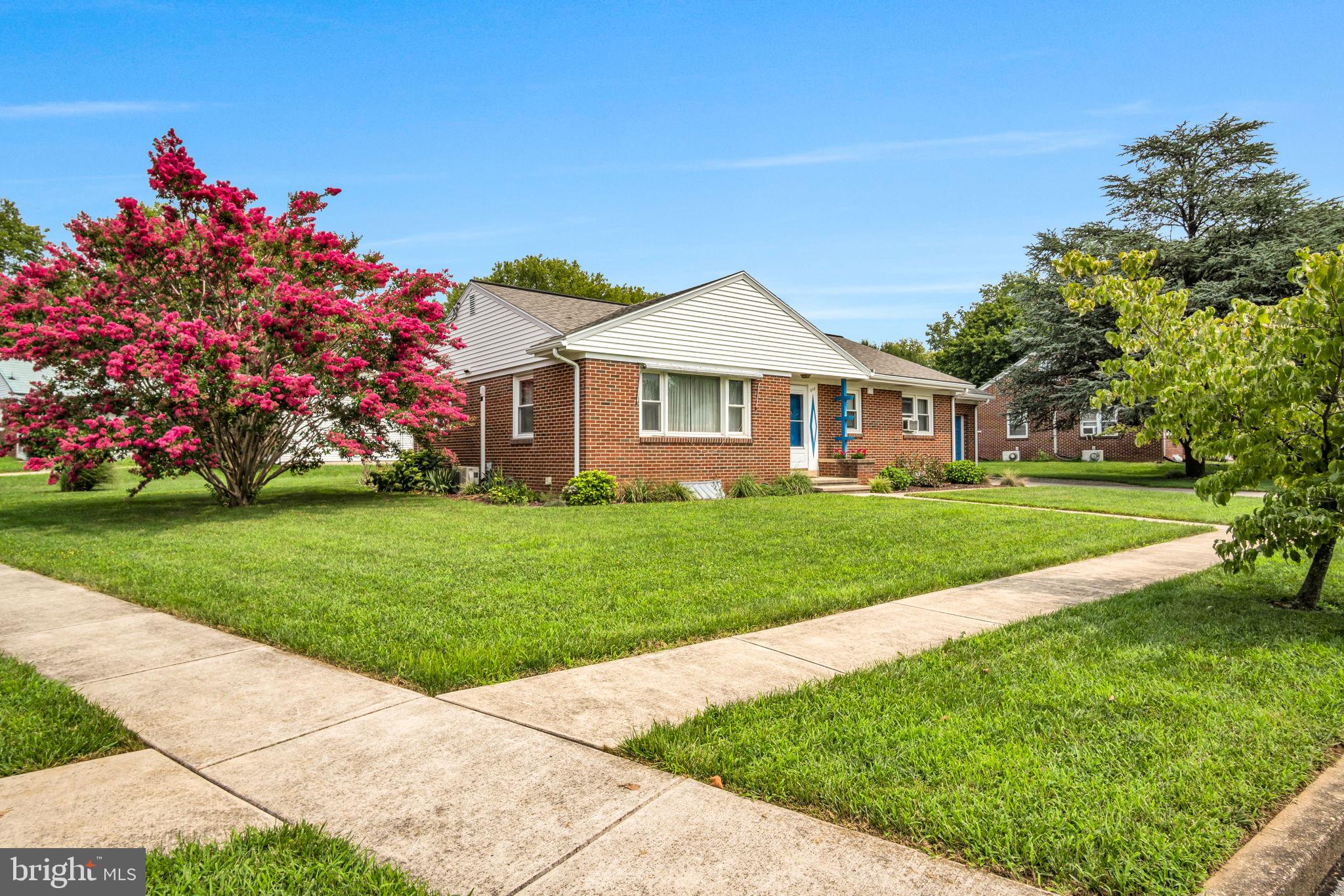290 DOGWOOD DRIVE