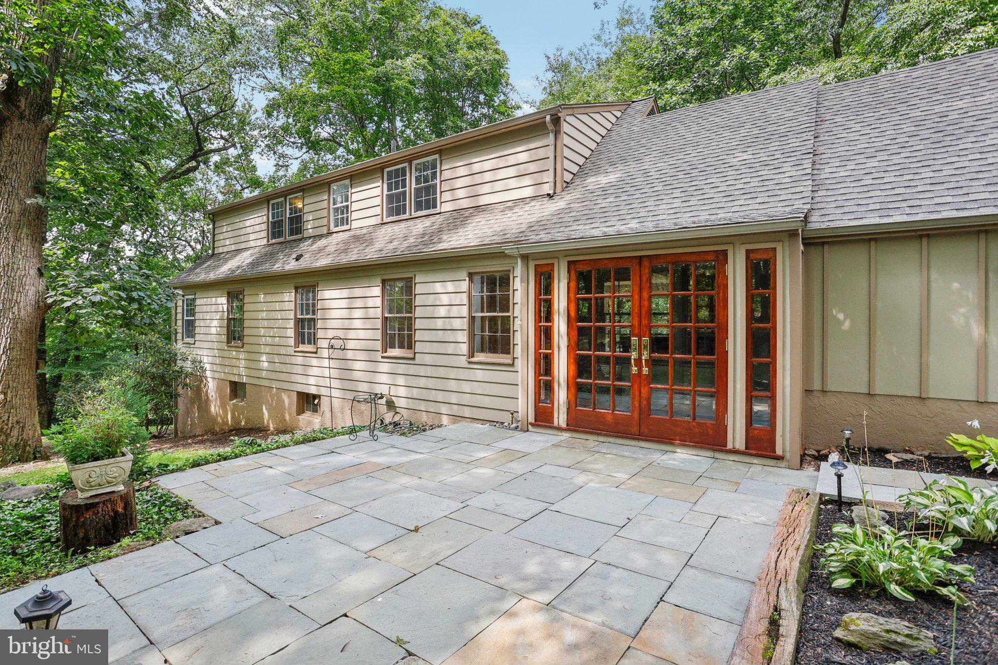 17 WEIRWOOD ROAD