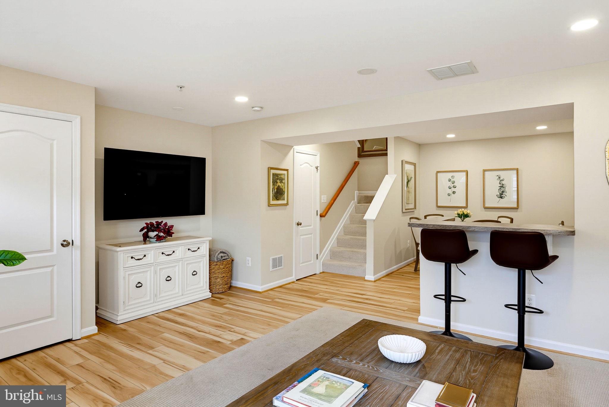 1909 LENNOX DRIVE 82