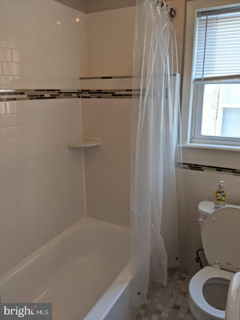 EAST KENSINGTON - Residential Lease