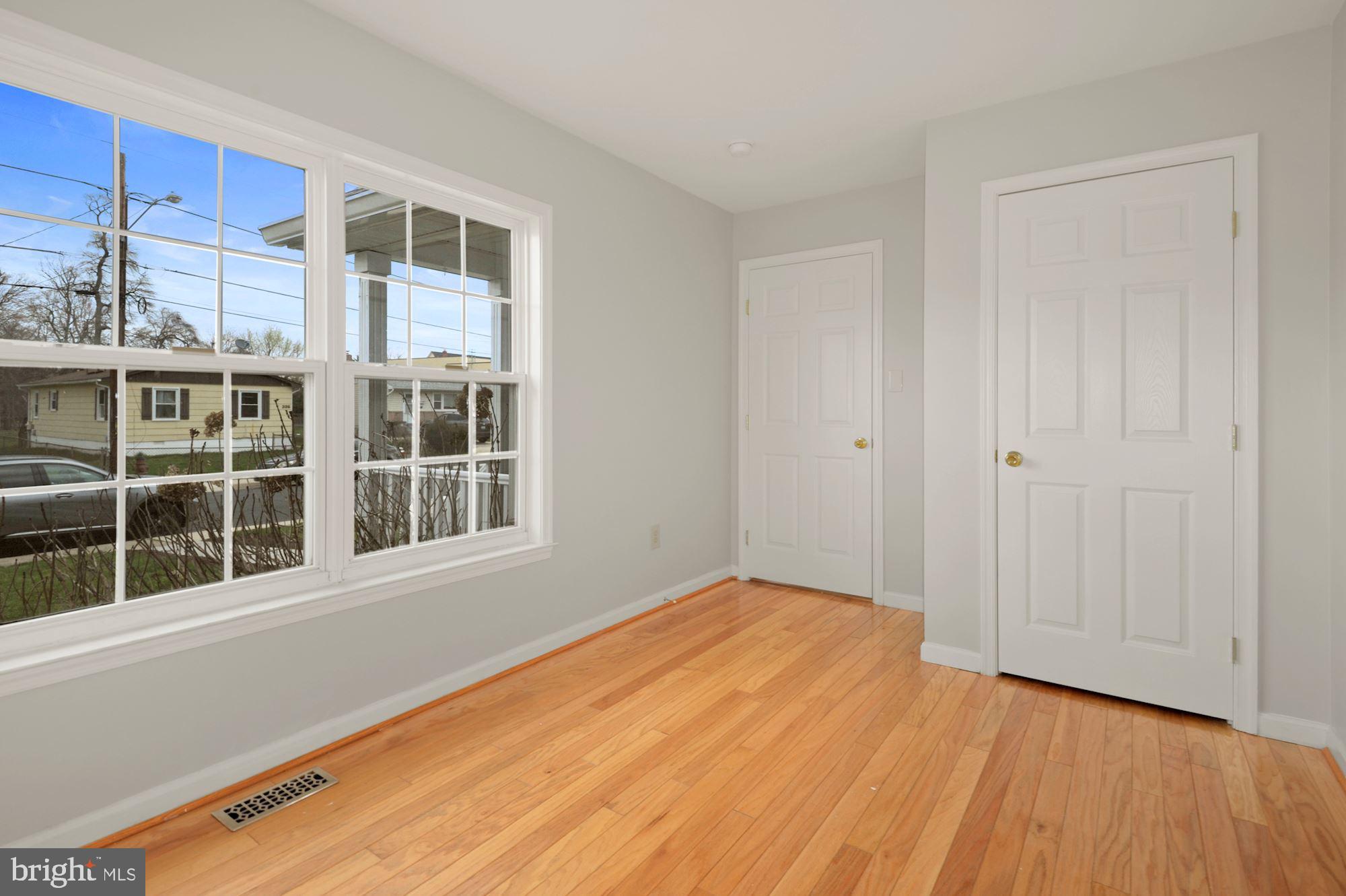 LINCOLN PARK - Residential