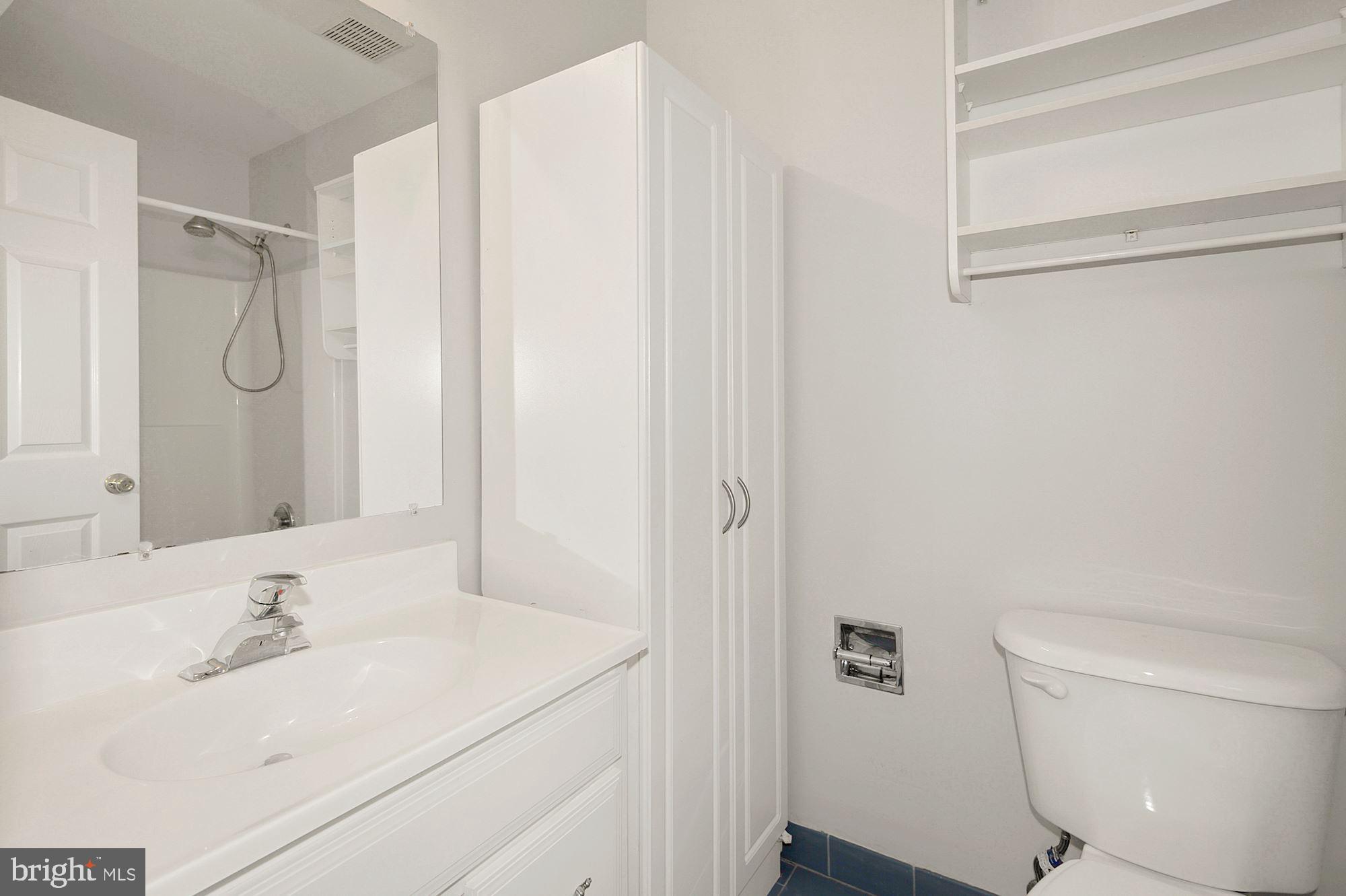 LINCOLN PARK - Residential