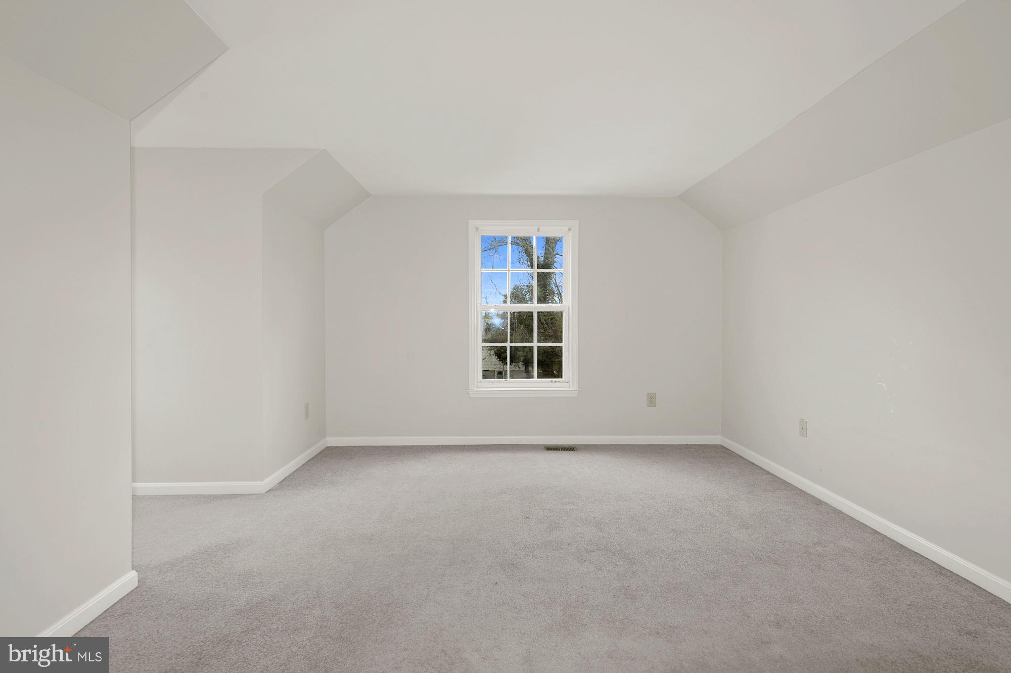 LINCOLN PARK - Residential