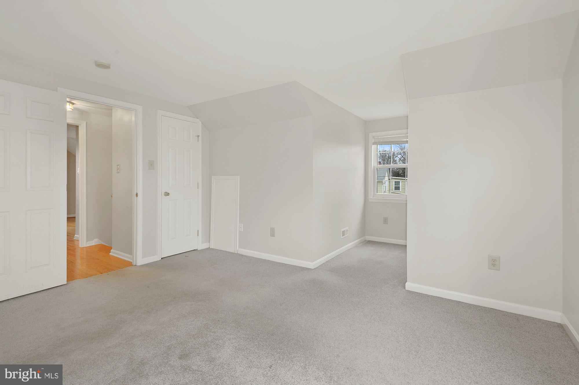 LINCOLN PARK - Residential