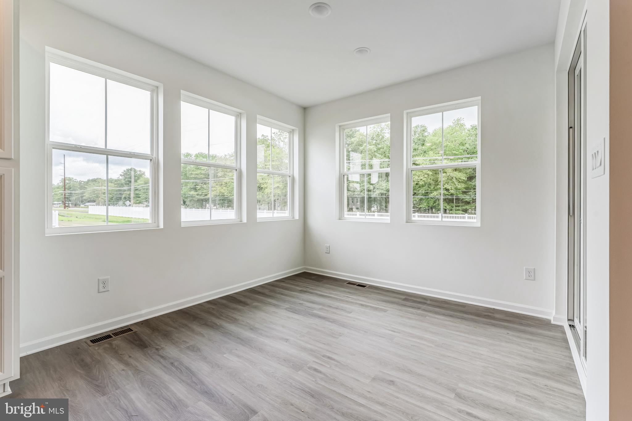 FOUR SEASONS AT SCENIC HARBOR - Residential