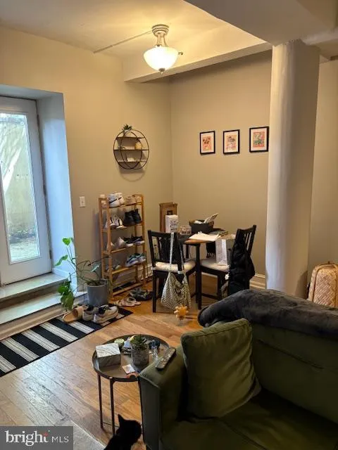 Philadelphia, Pennsylvania 19146, United States, 1 Bedroom Bedrooms, ,2 BathroomsBathrooms,Residential,Active,132220