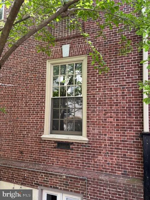 Philadelphia, Pennsylvania 19146, United States, 1 Bedroom Bedrooms, ,2 BathroomsBathrooms,Residential,Active,132220