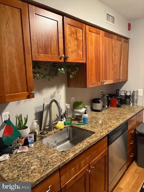 Philadelphia, Pennsylvania 19146, United States, 1 Bedroom Bedrooms, ,2 BathroomsBathrooms,Residential,Active,132220